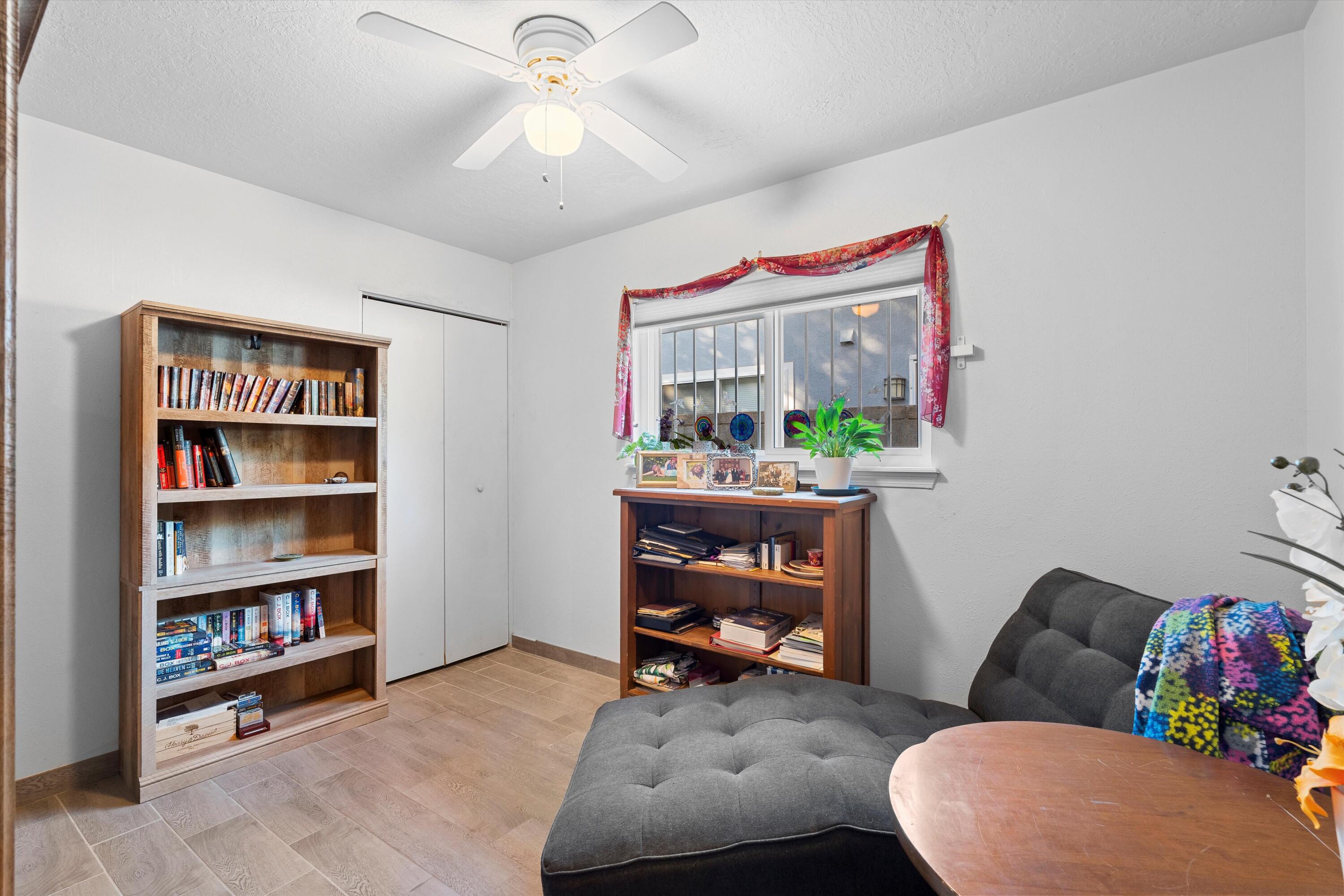 1913 HAMLET Court NE