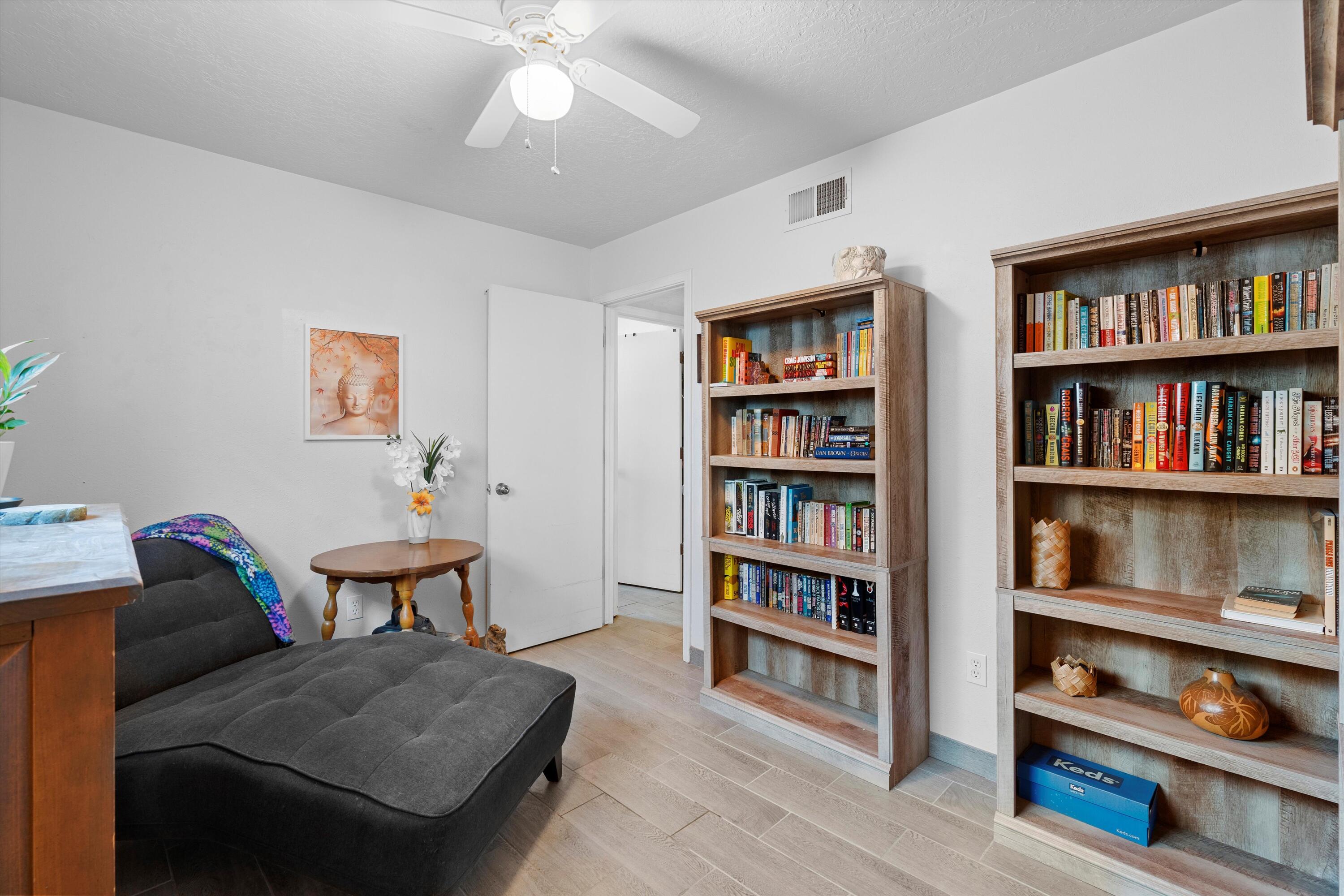 1913 HAMLET Court NE