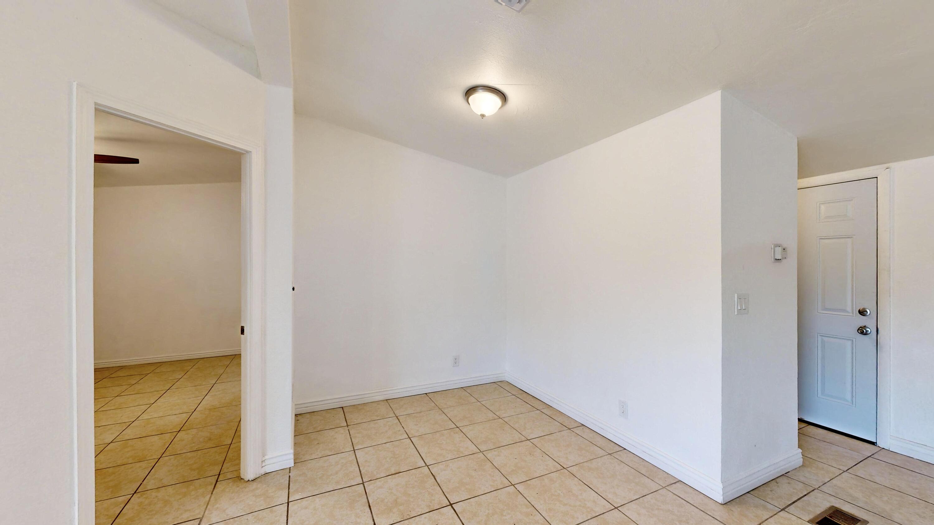 1814 HEATON Loop