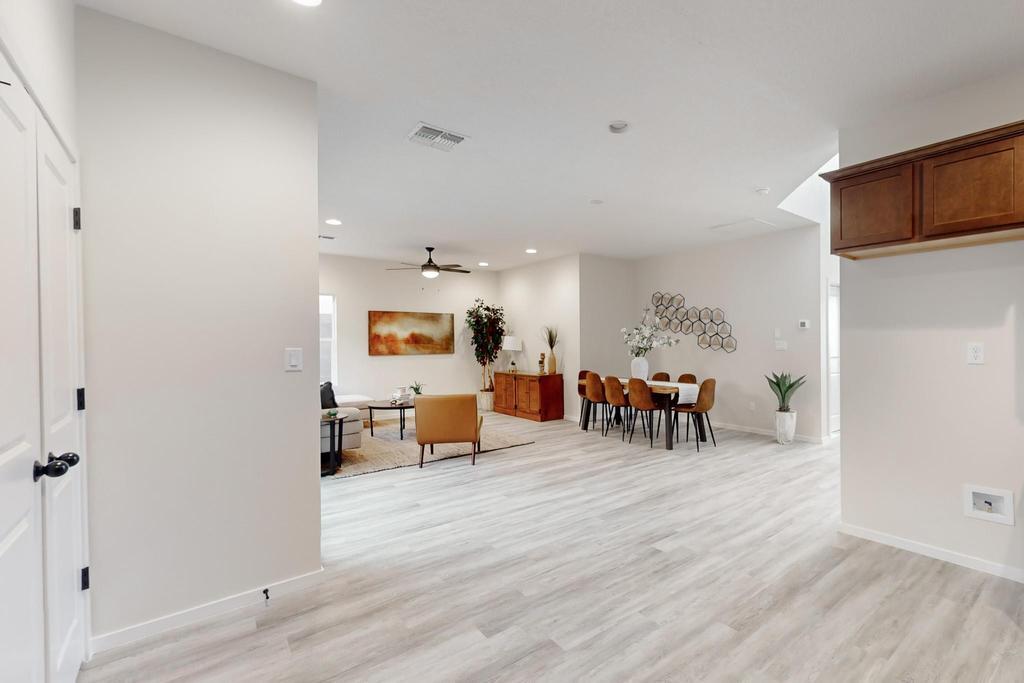 13605 Covered Wagon Avenue SE