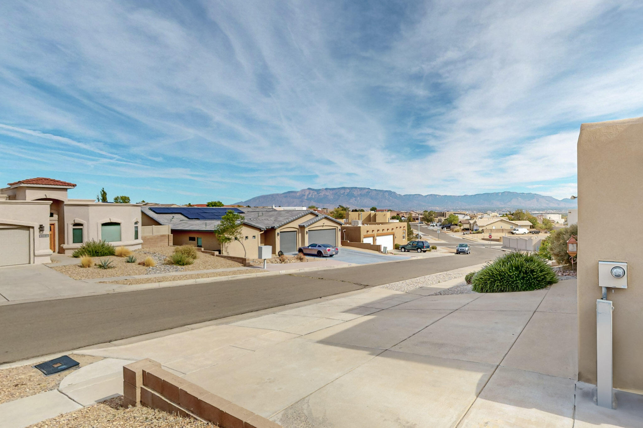 4612 ALBANY Court NW