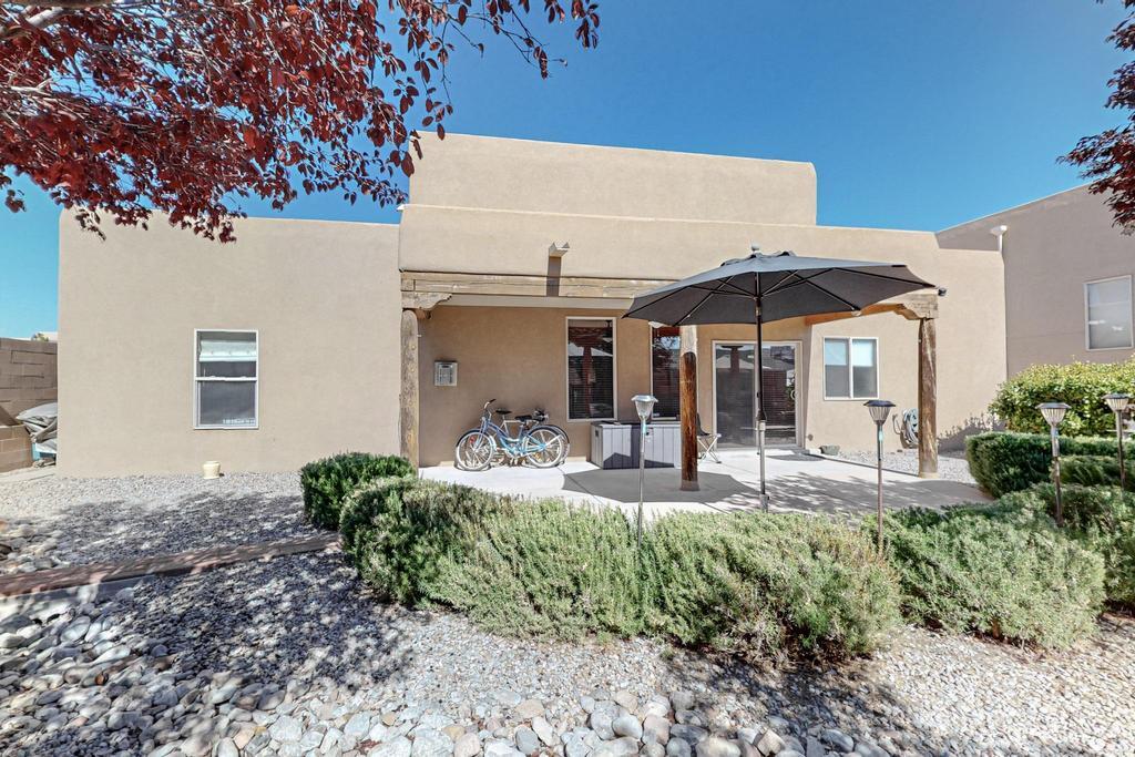 4612 ALBANY Court NW