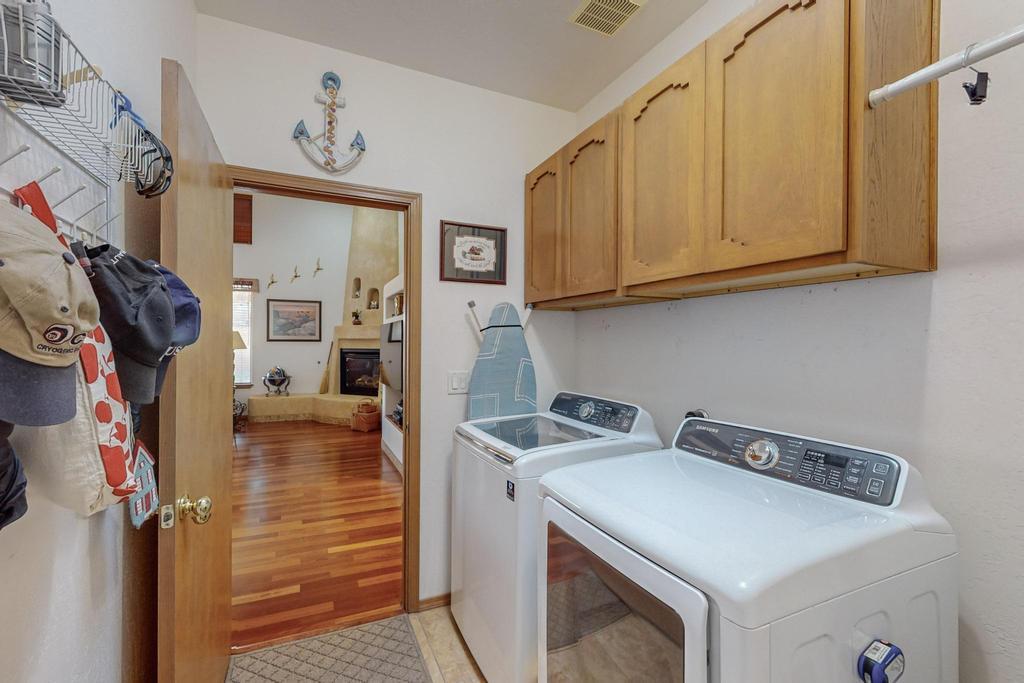 4612 ALBANY Court NW