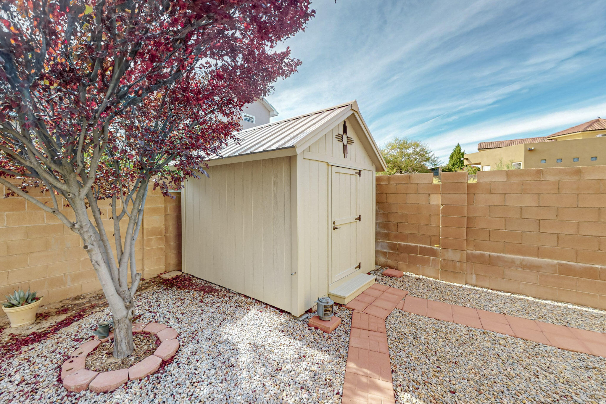 4612 ALBANY Court NW