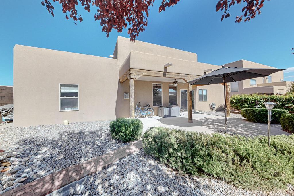 4612 ALBANY Court NW