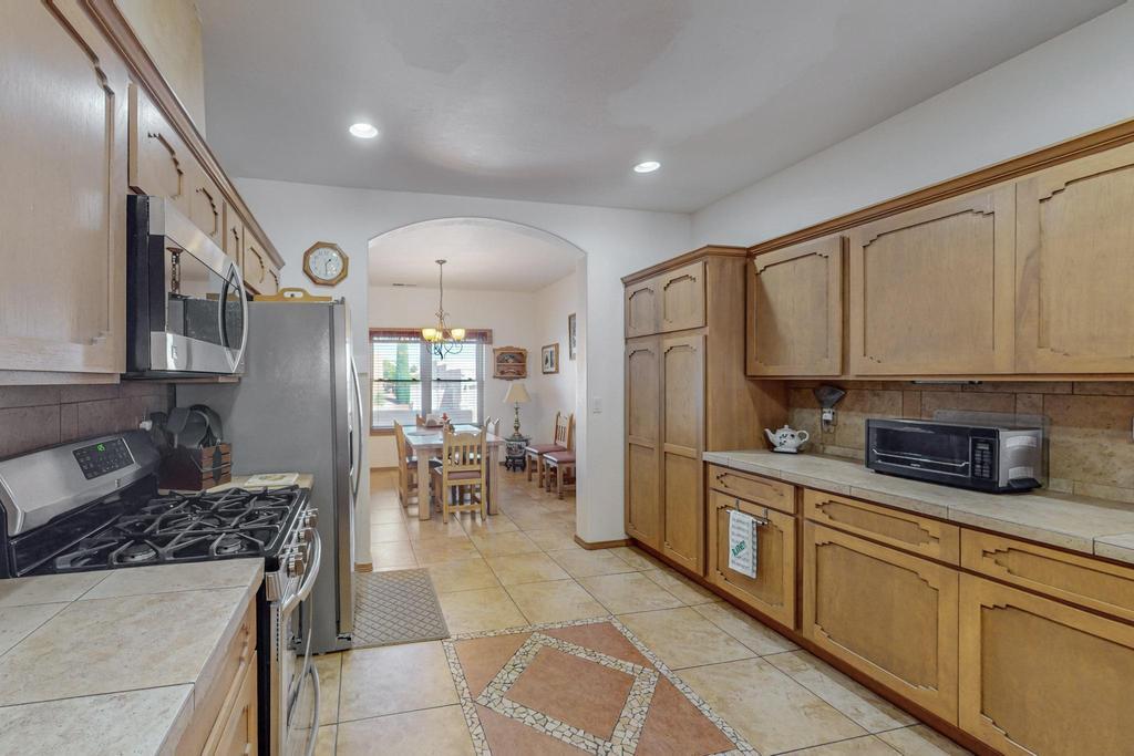 4612 ALBANY Court NW