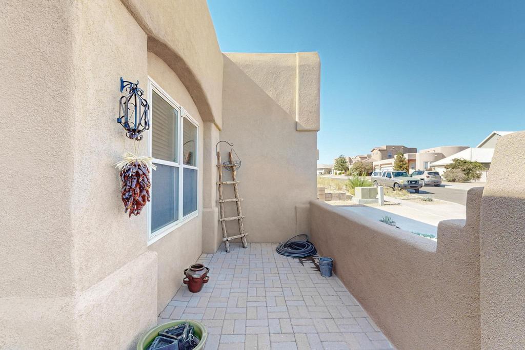 4612 ALBANY Court NW