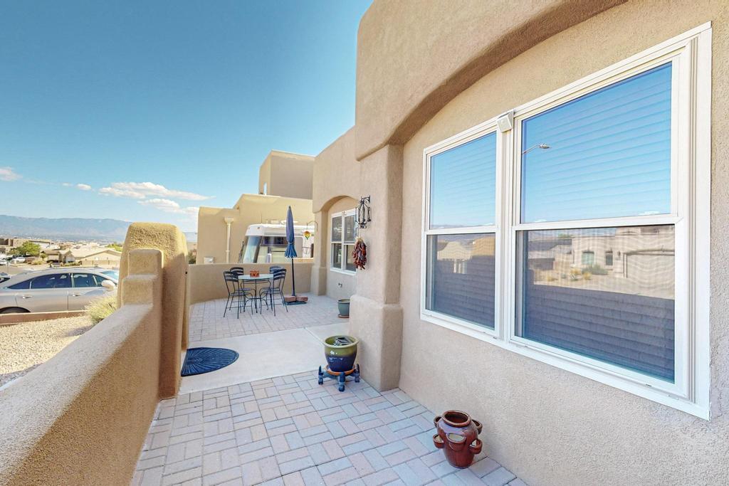 4612 ALBANY Court NW