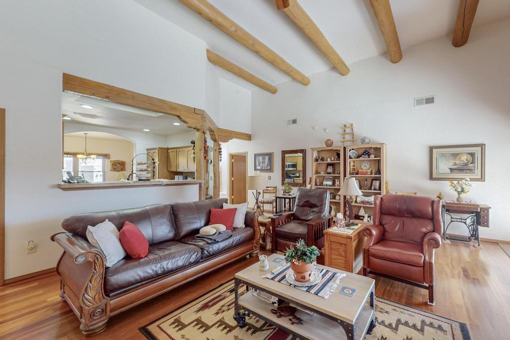 4612 ALBANY Court NW