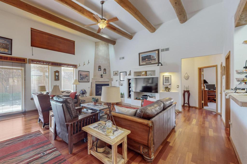 4612 ALBANY Court NW