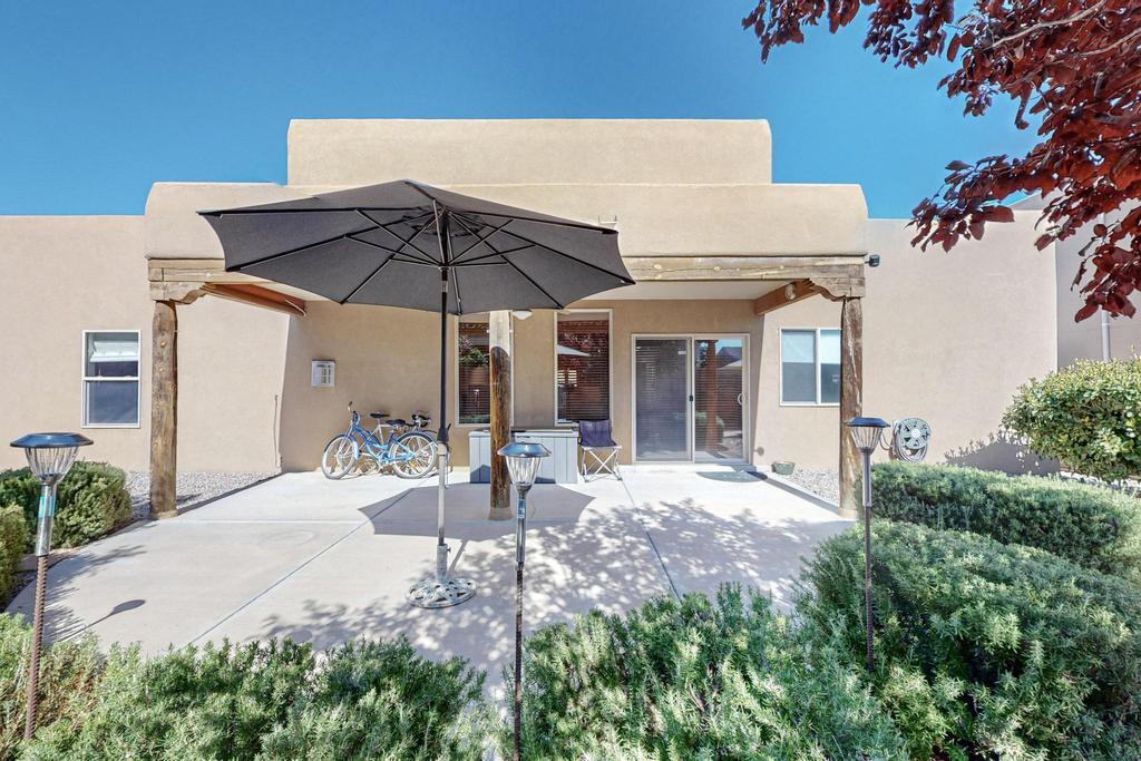 4612 ALBANY Court NW