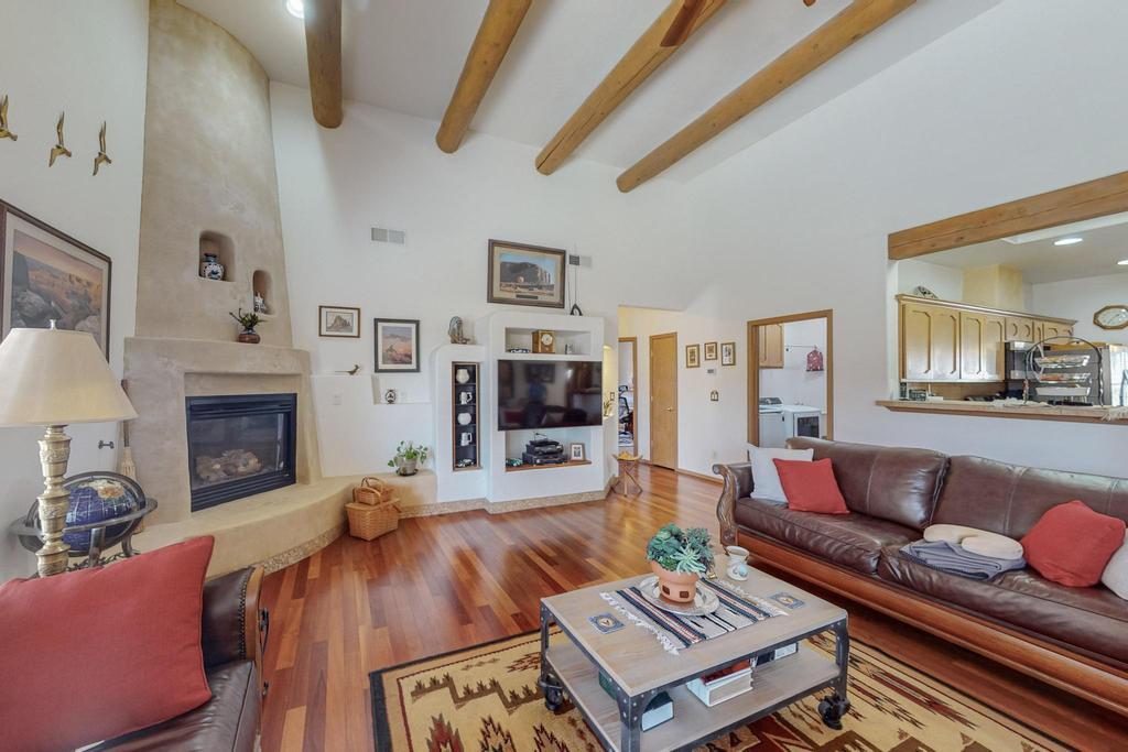 4612 ALBANY Court NW