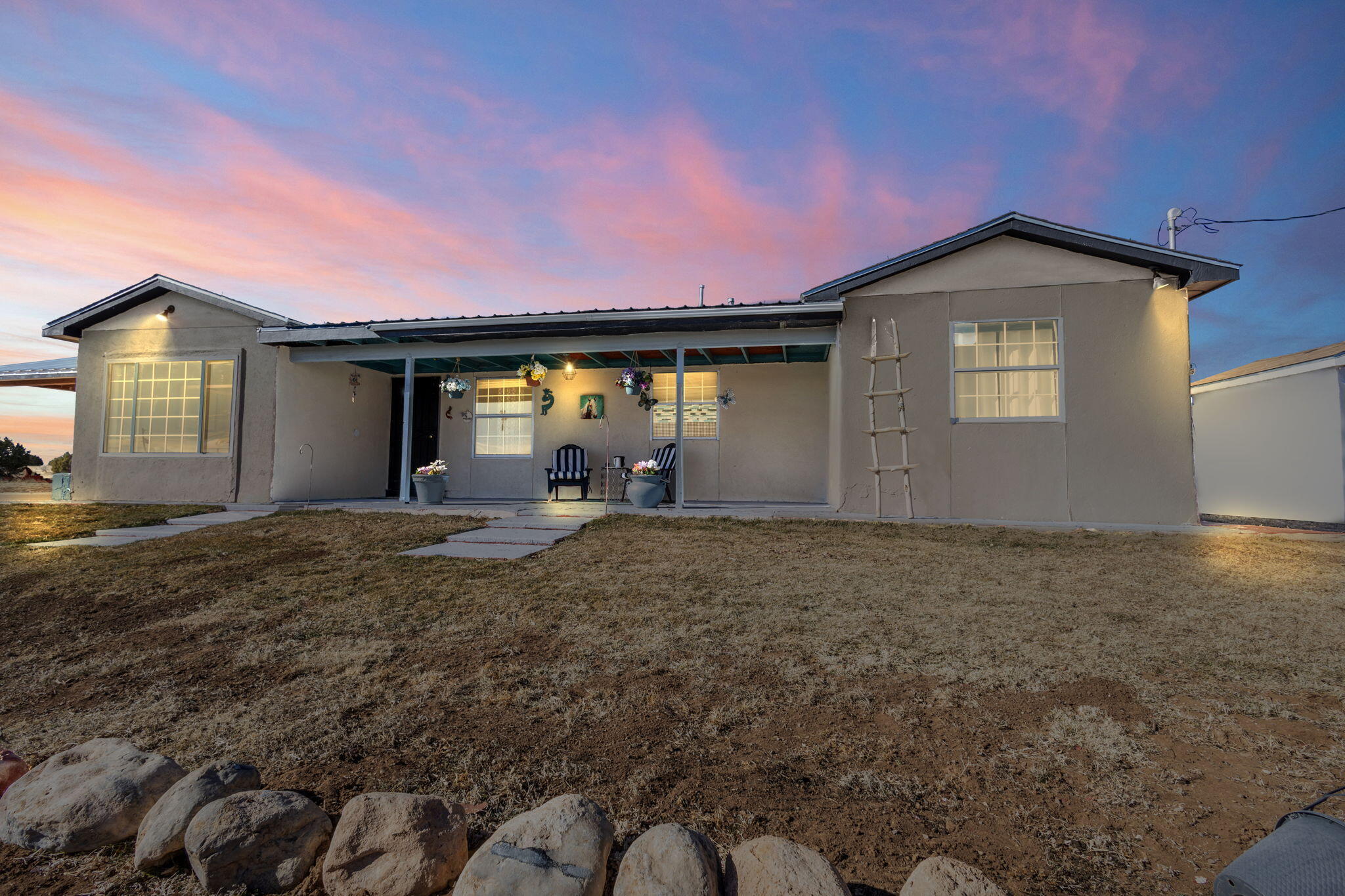 580 E Torreon Heights Road