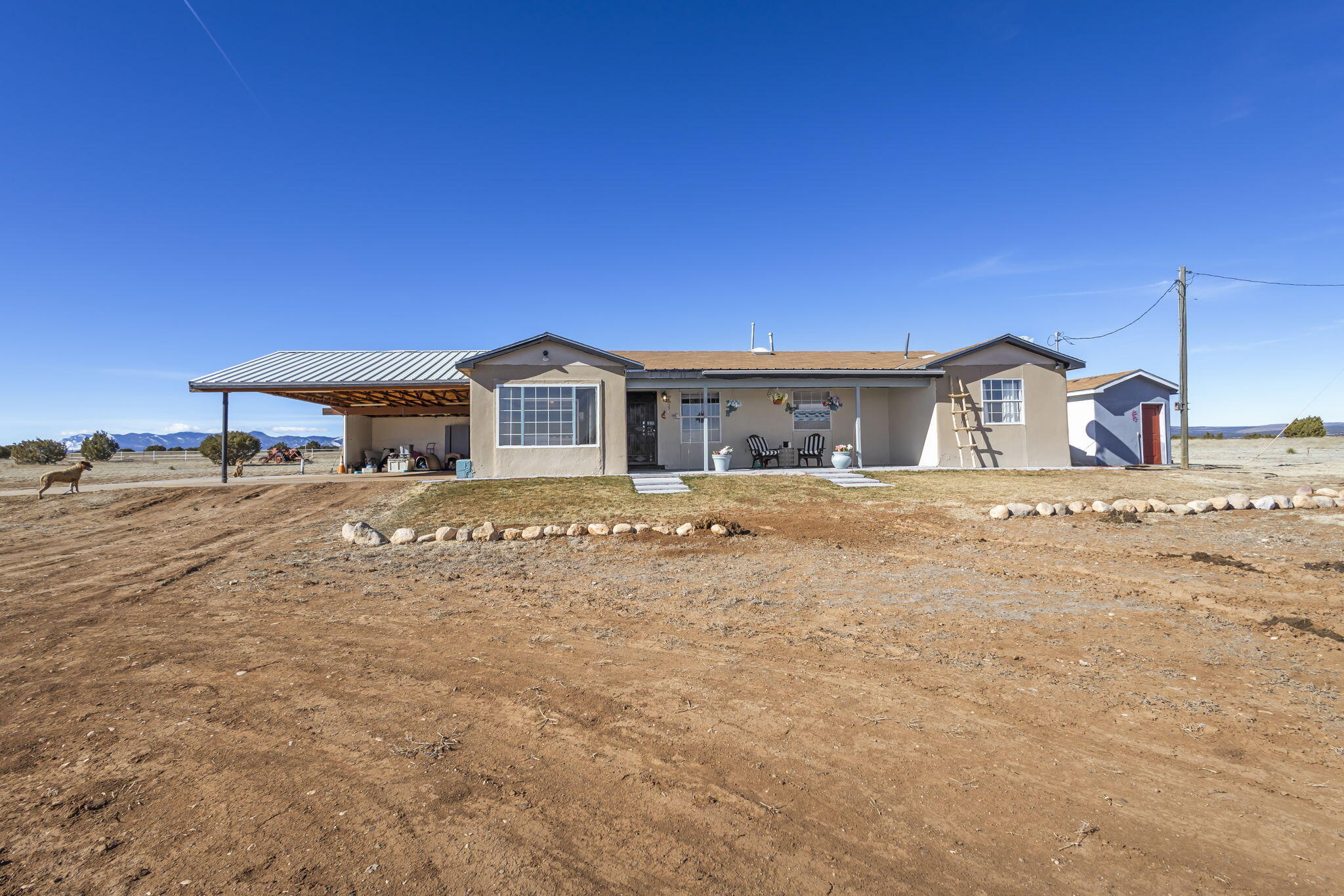 580 E Torreon Heights Road