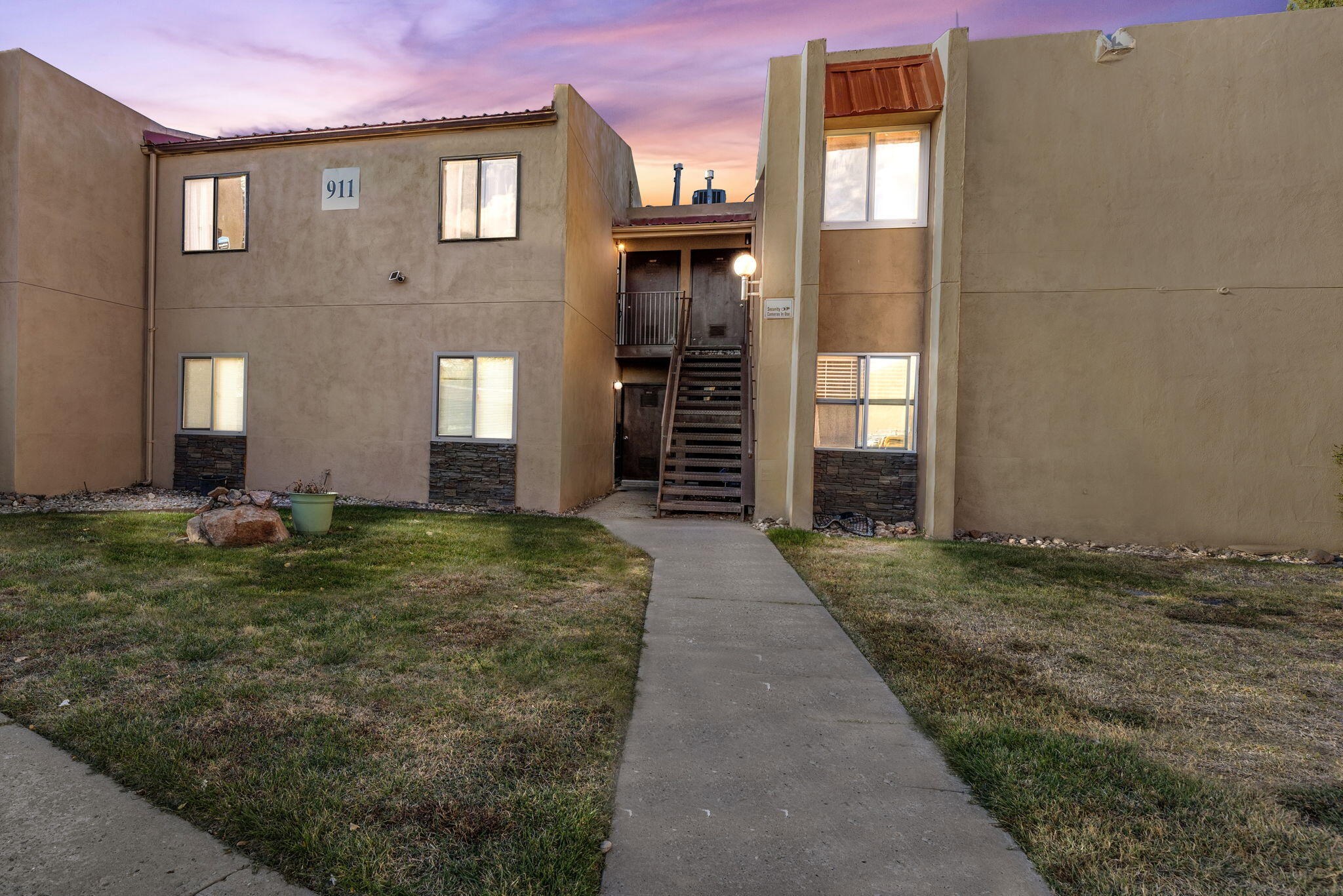 911 COUNTRY CLUB Drive SE G