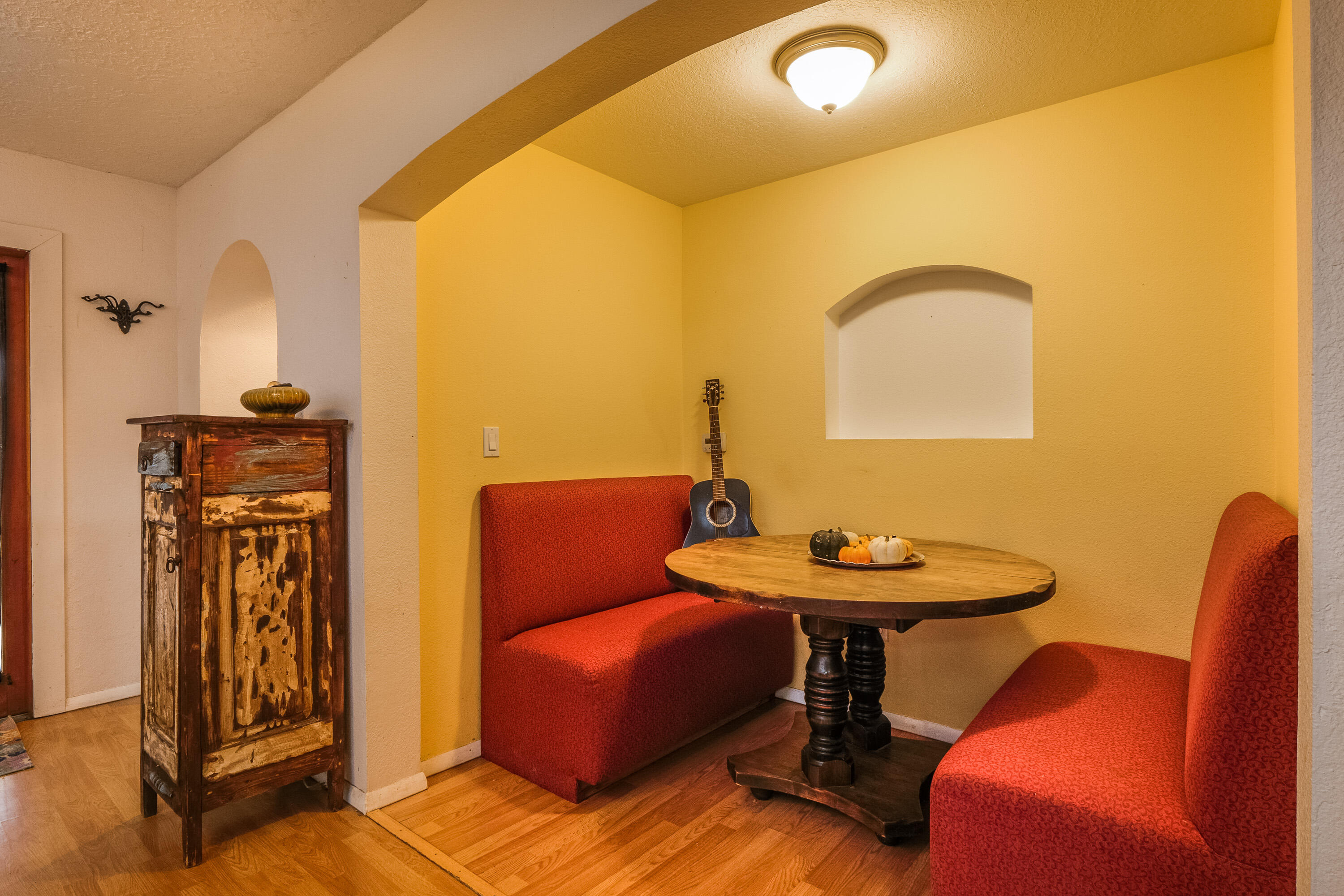 906 PALO DURO Avenue NW