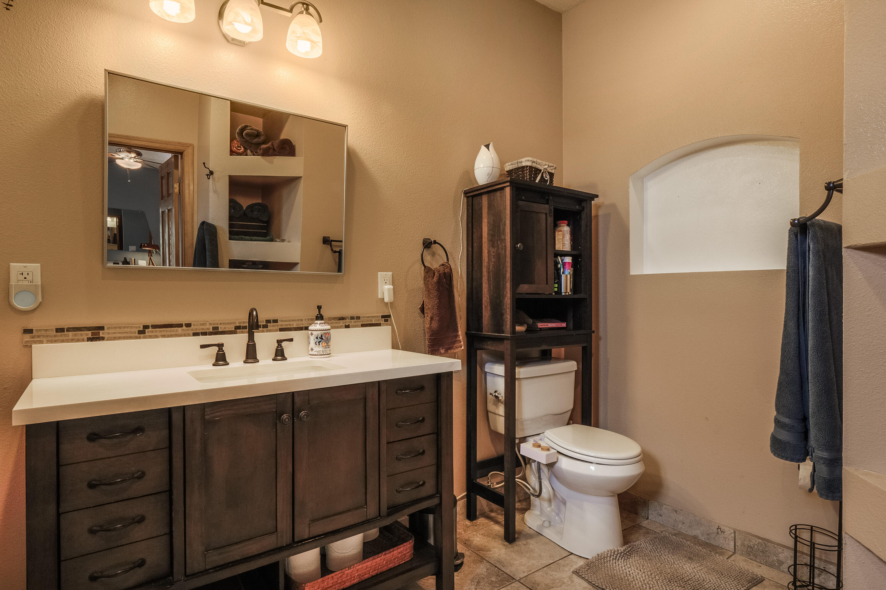 906 PALO DURO Avenue NW