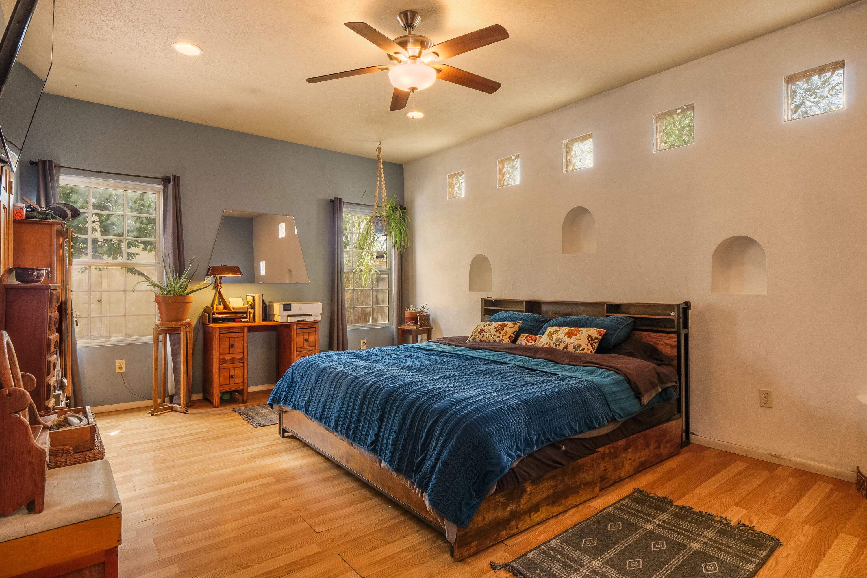 906 PALO DURO Avenue NW