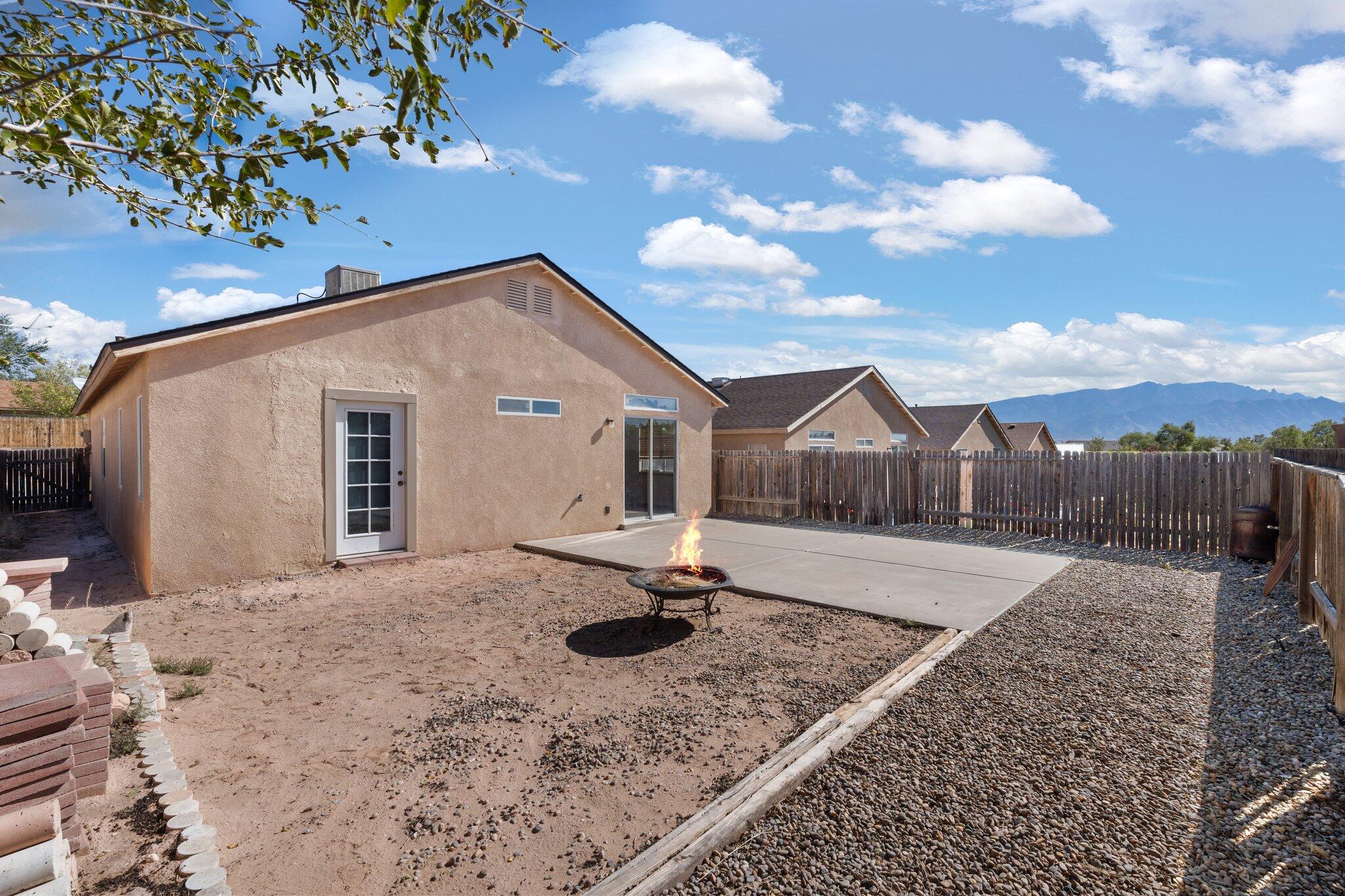 6924 ANGELA Drive NE