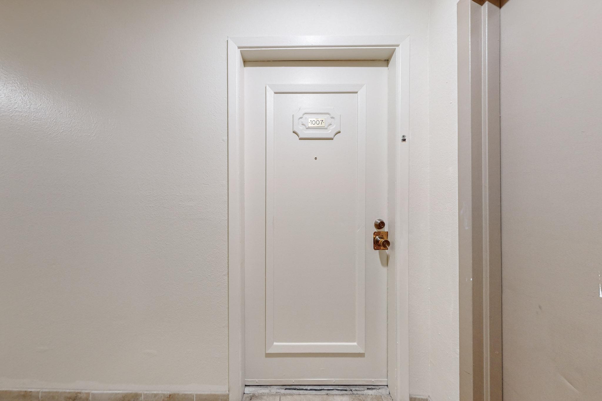 3853 MONTGOMERY Boulevard NE 1007