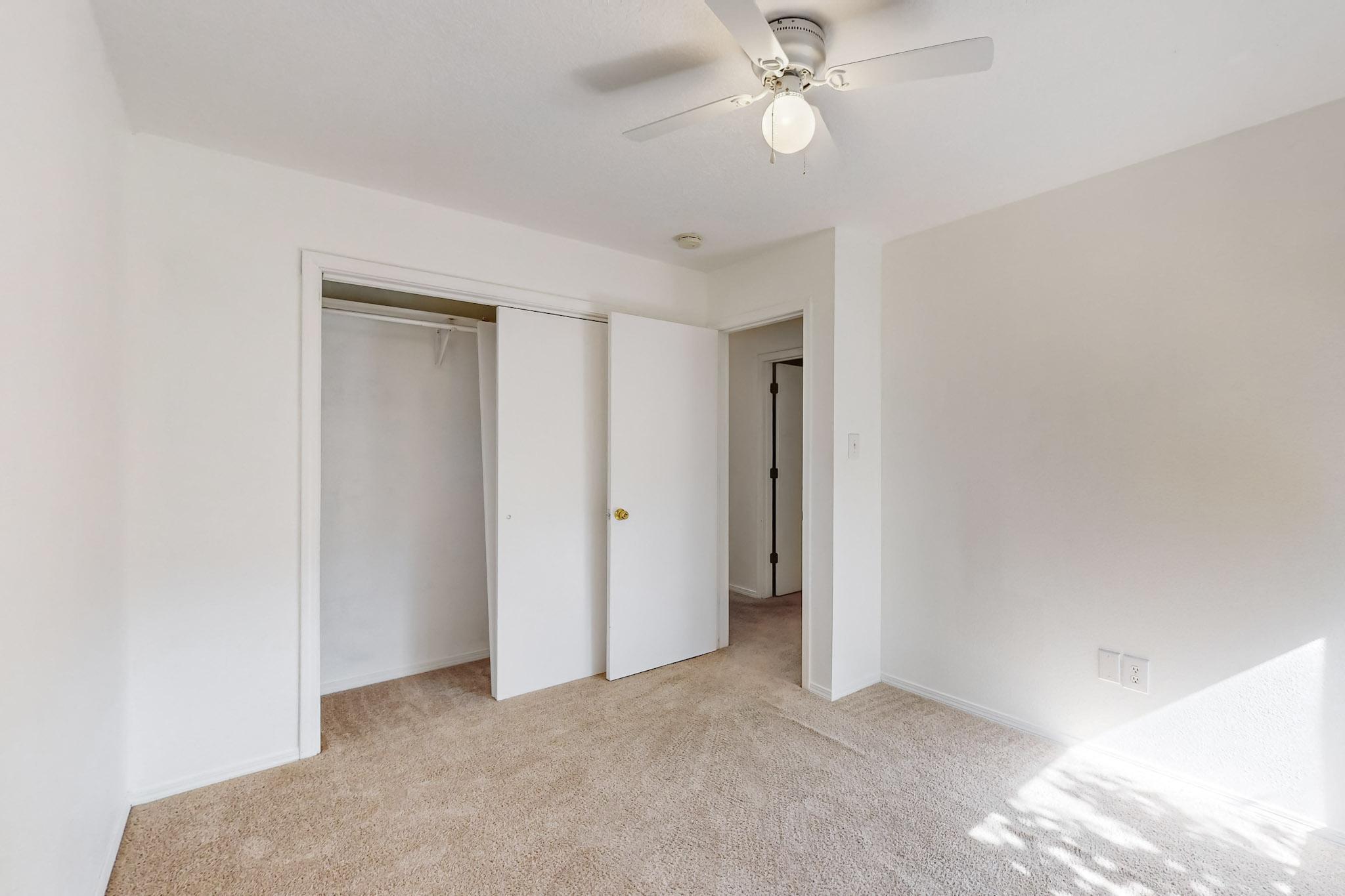 6301 LA HABRA Lane NE