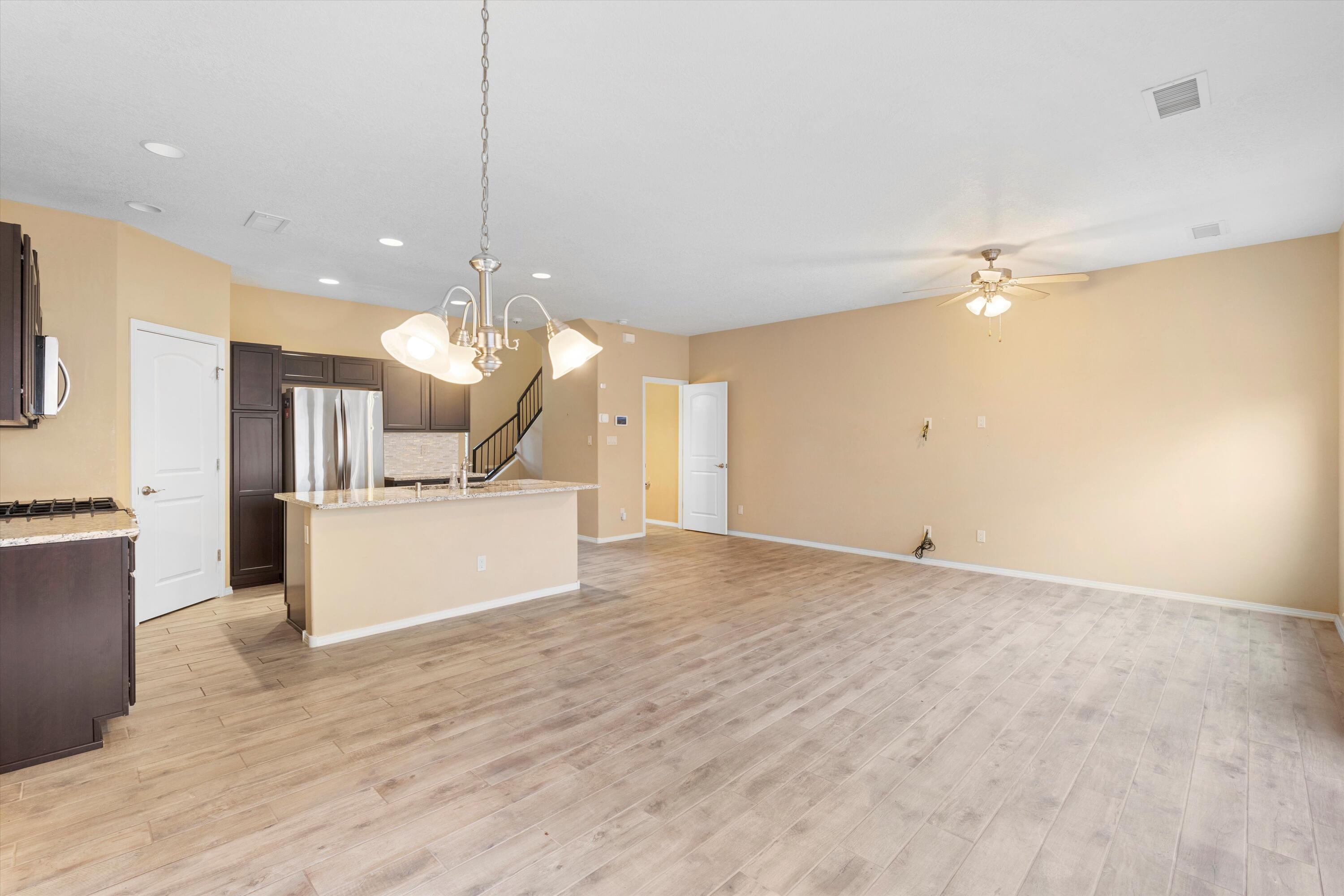 1624 BAND SAW Drive NW