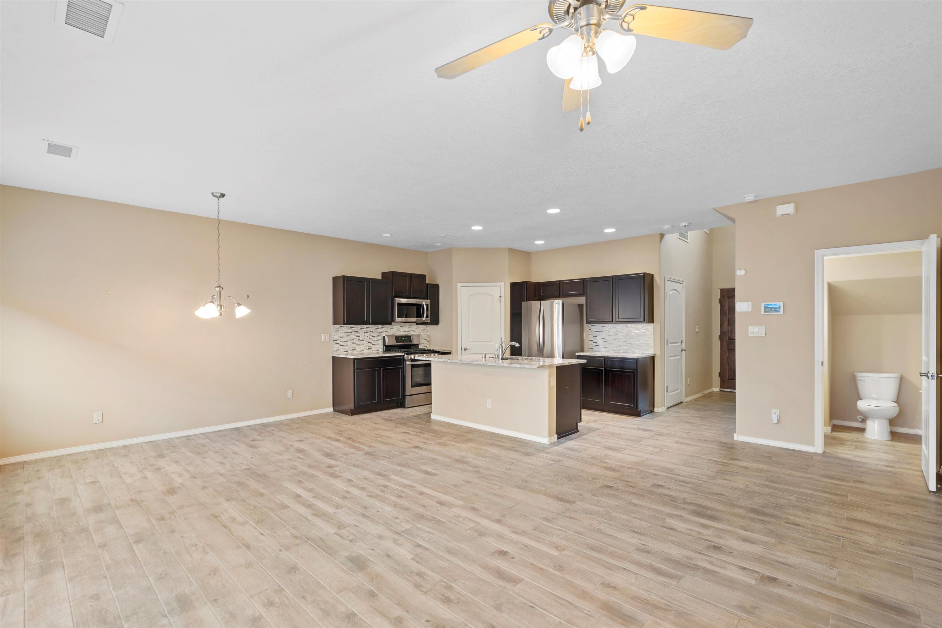 1624 BAND SAW Drive NW