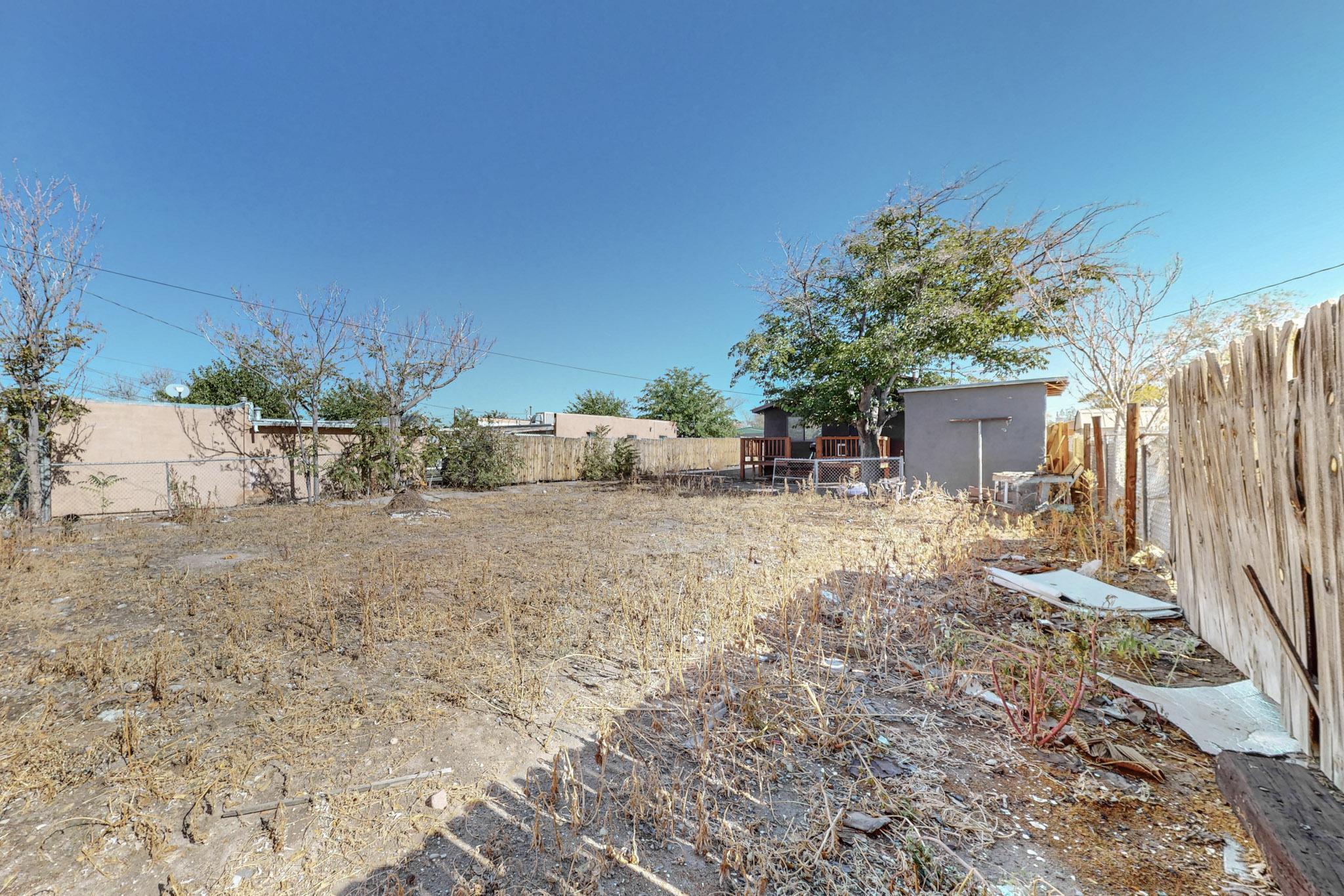 1941 EDITH Boulevard SE