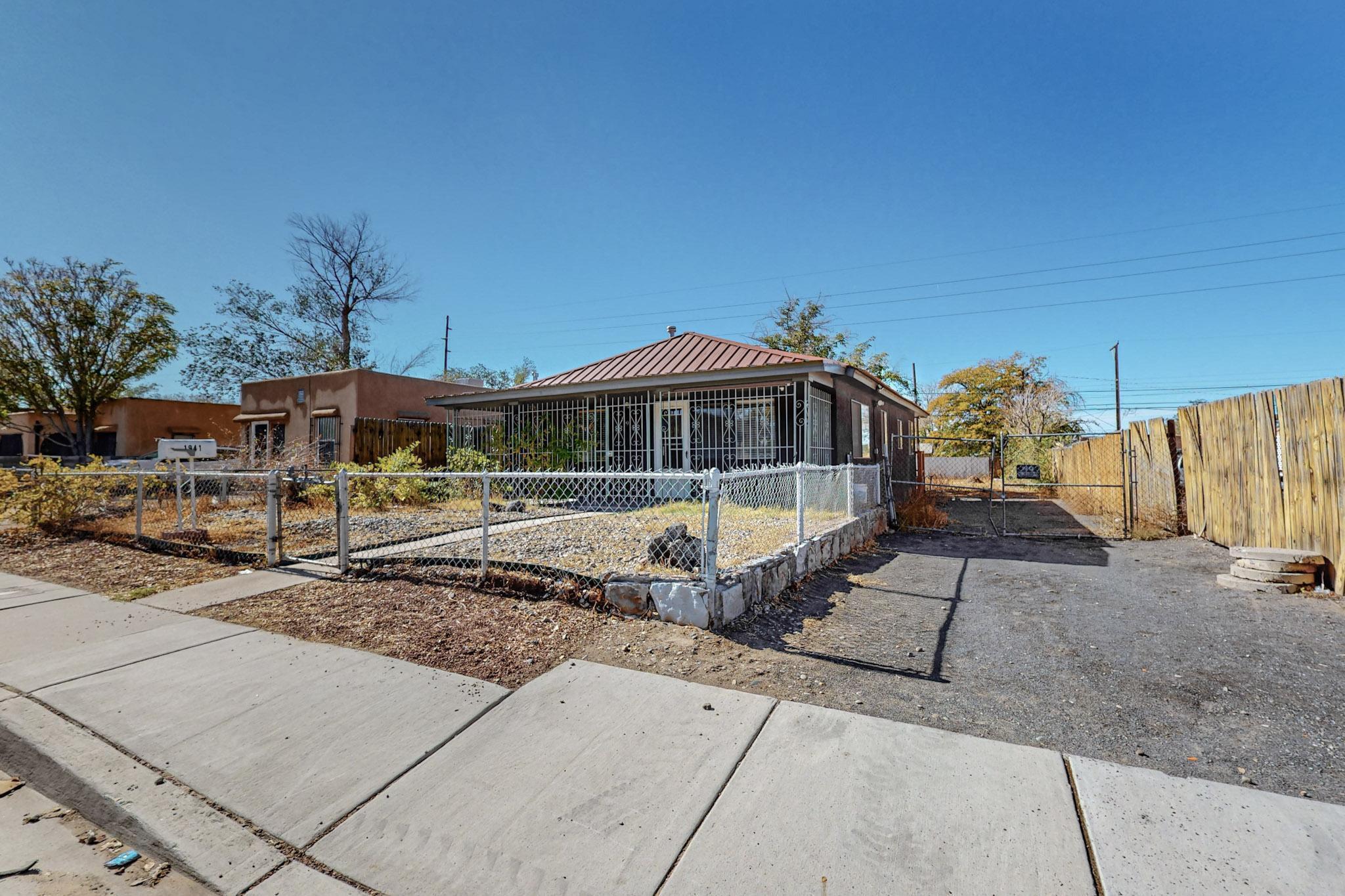 1941 EDITH Boulevard SE