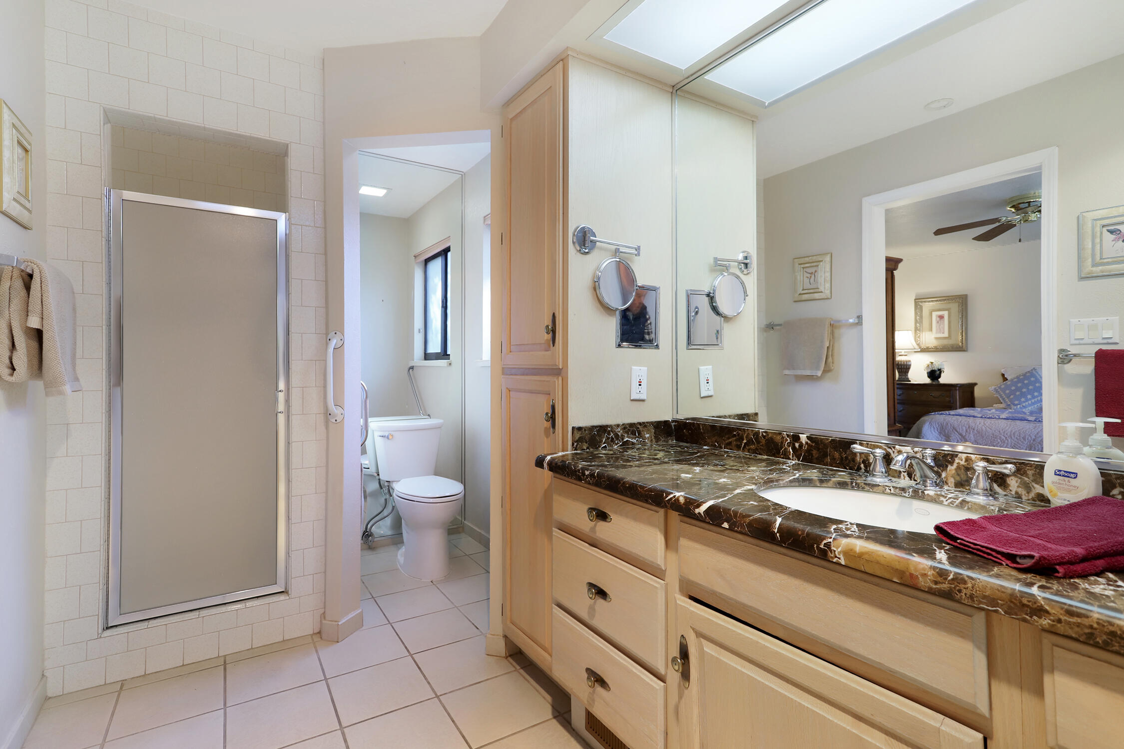 1021 WAGON TRAIN Drive SE