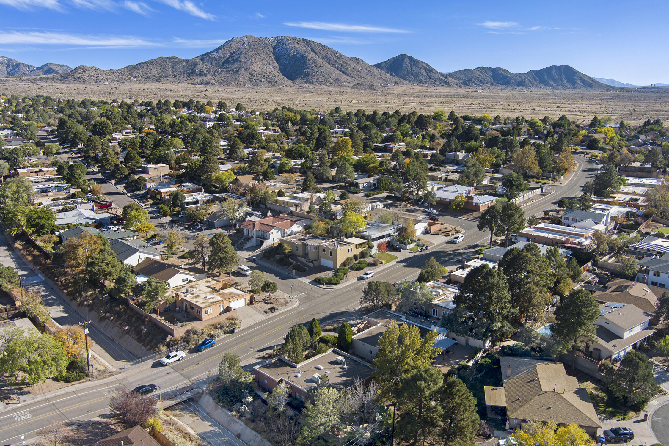 1021 WAGON TRAIN Drive SE