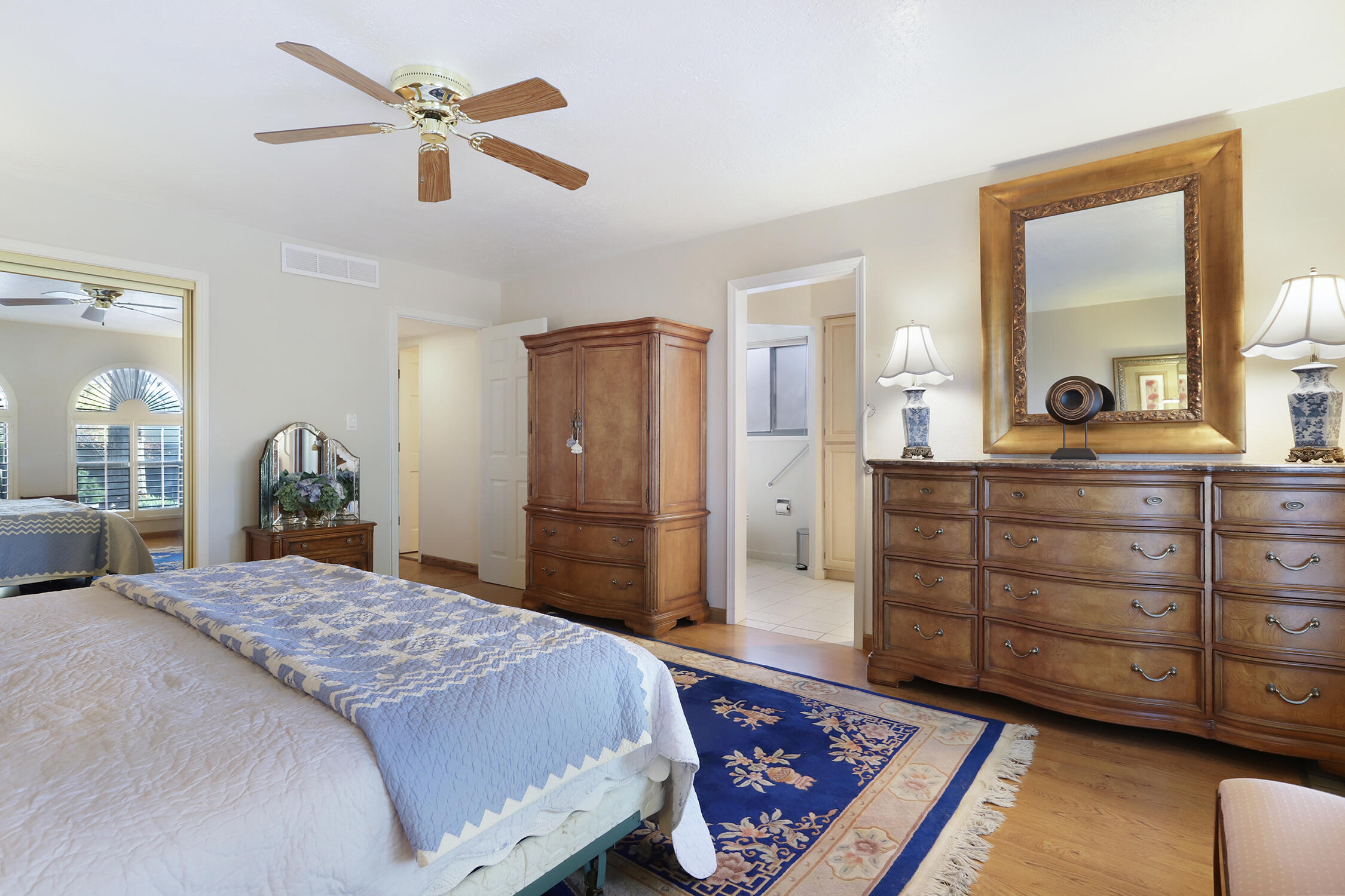 1021 WAGON TRAIN Drive SE