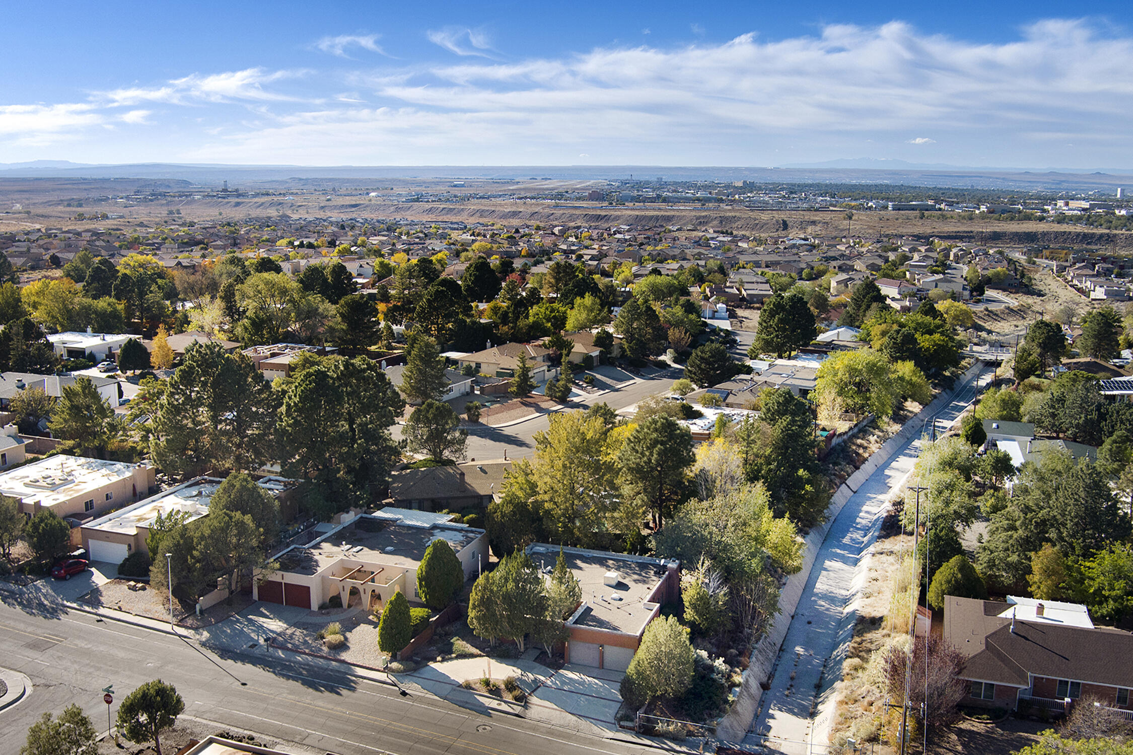 1021 WAGON TRAIN Drive SE