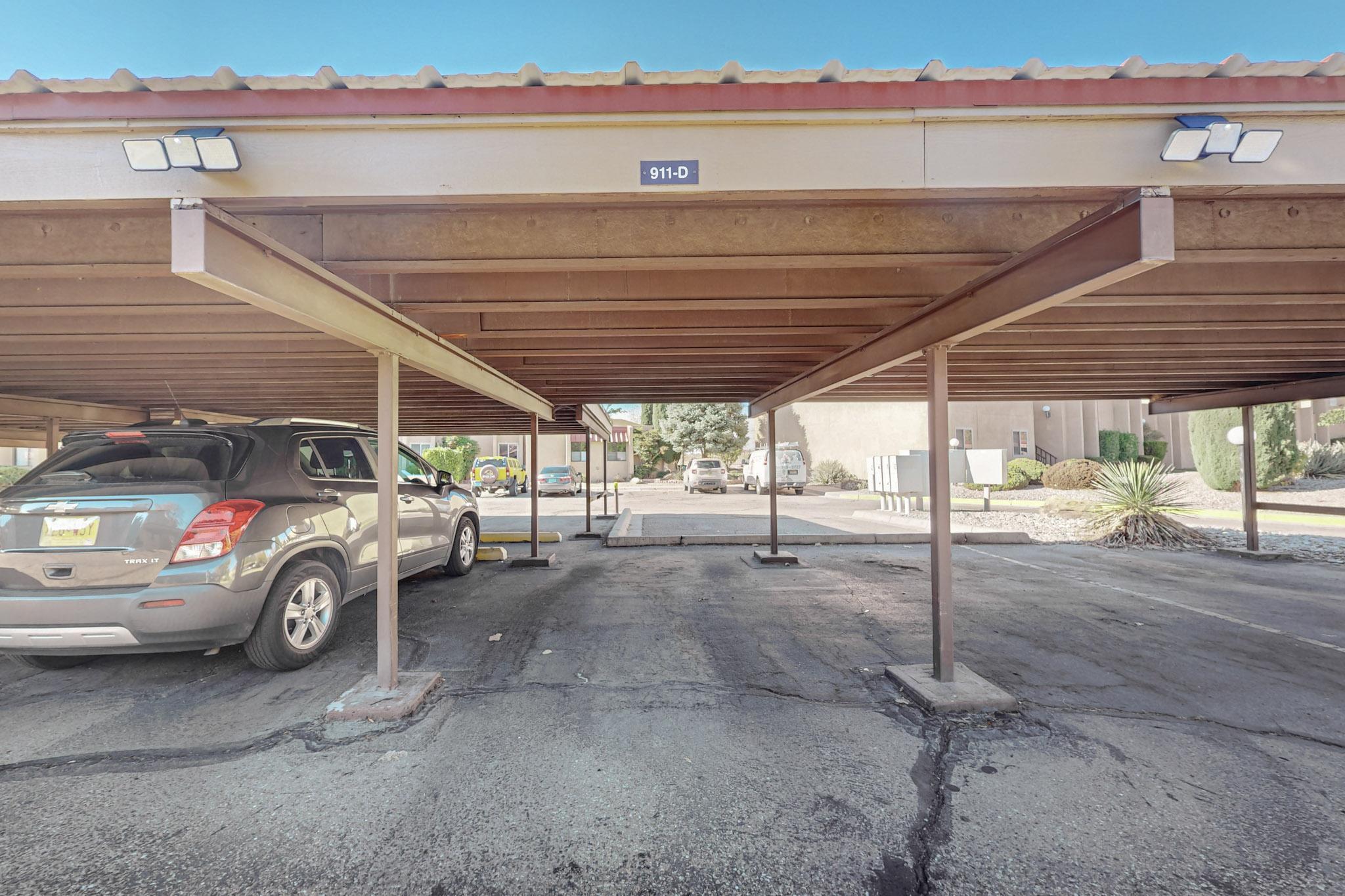 911 COUNTRY CLUB Drive SE D