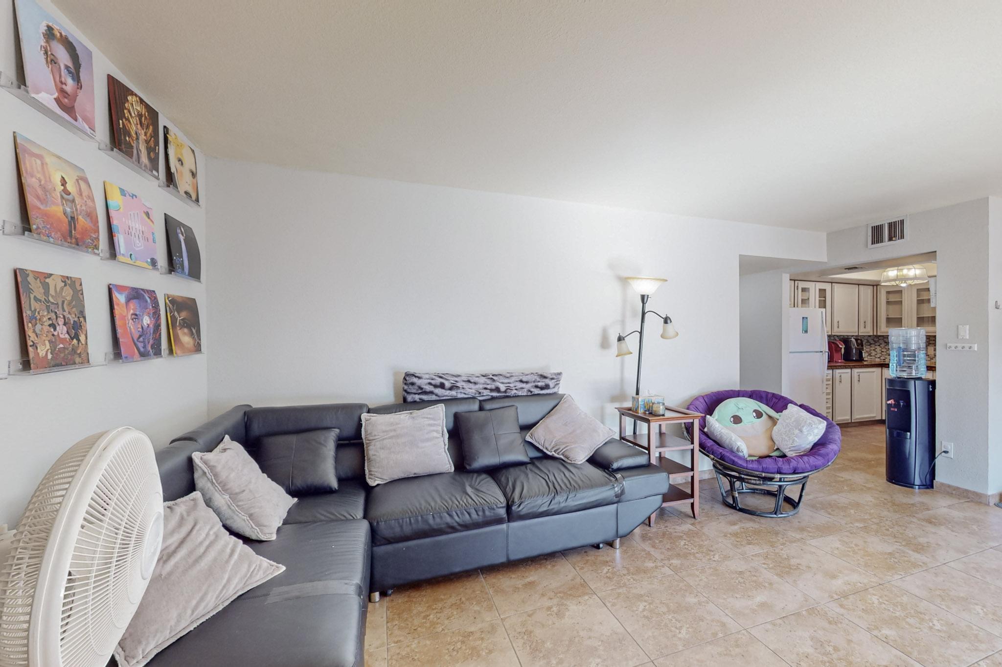 911 COUNTRY CLUB Drive SE D