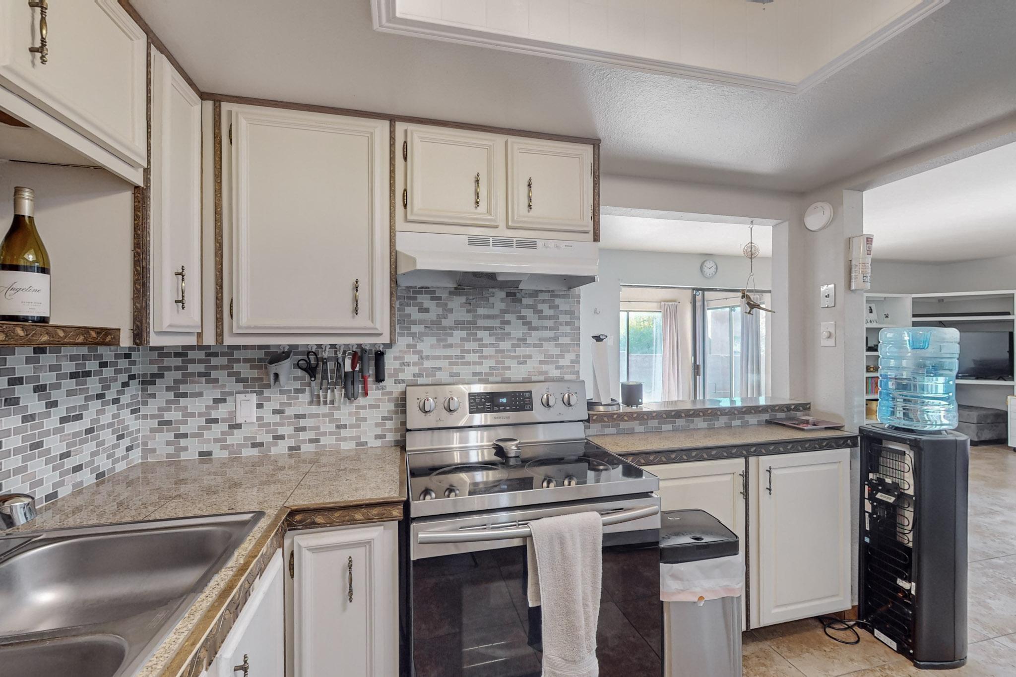 911 COUNTRY CLUB Drive SE D