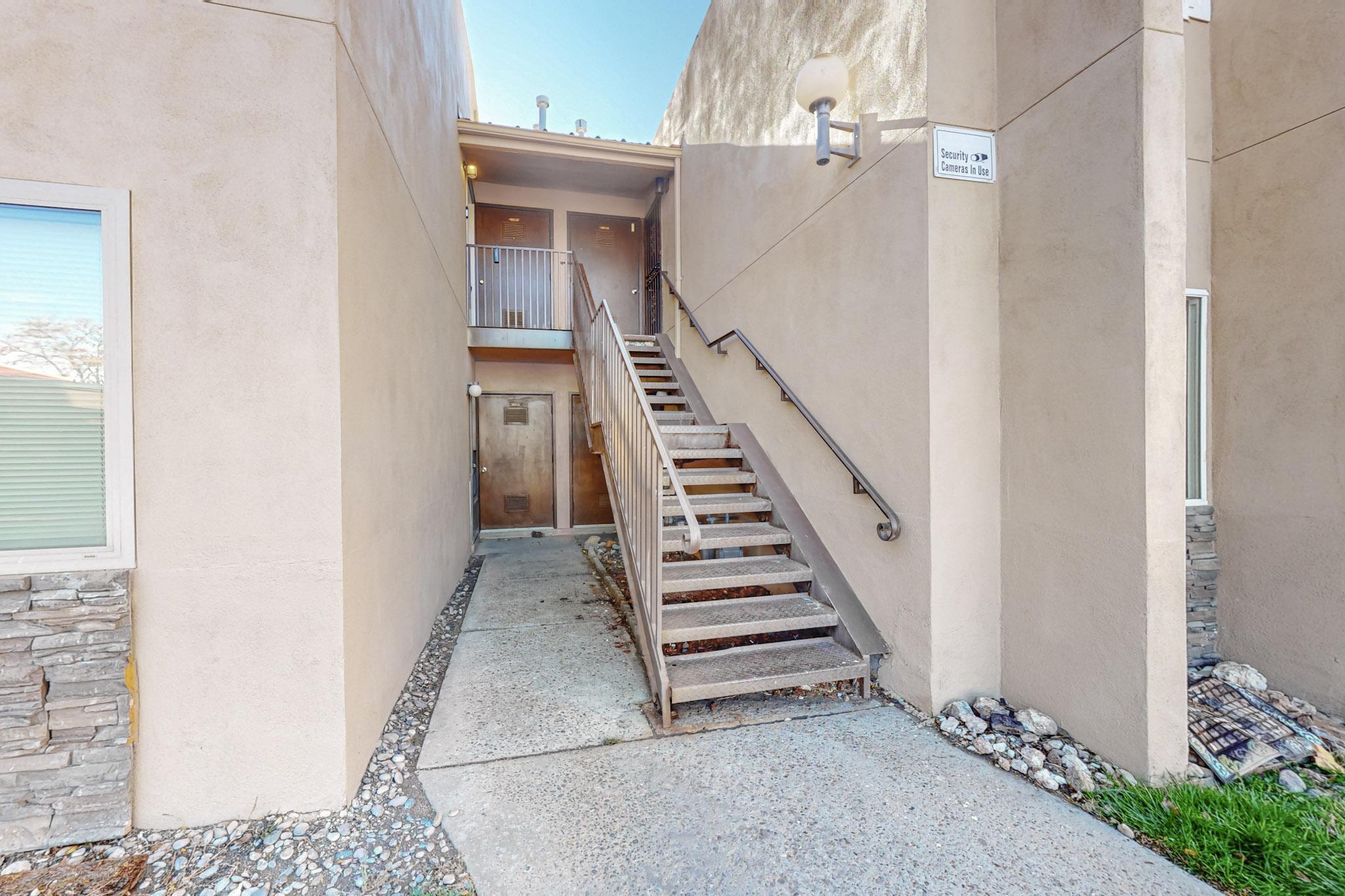 911 COUNTRY CLUB Drive SE D