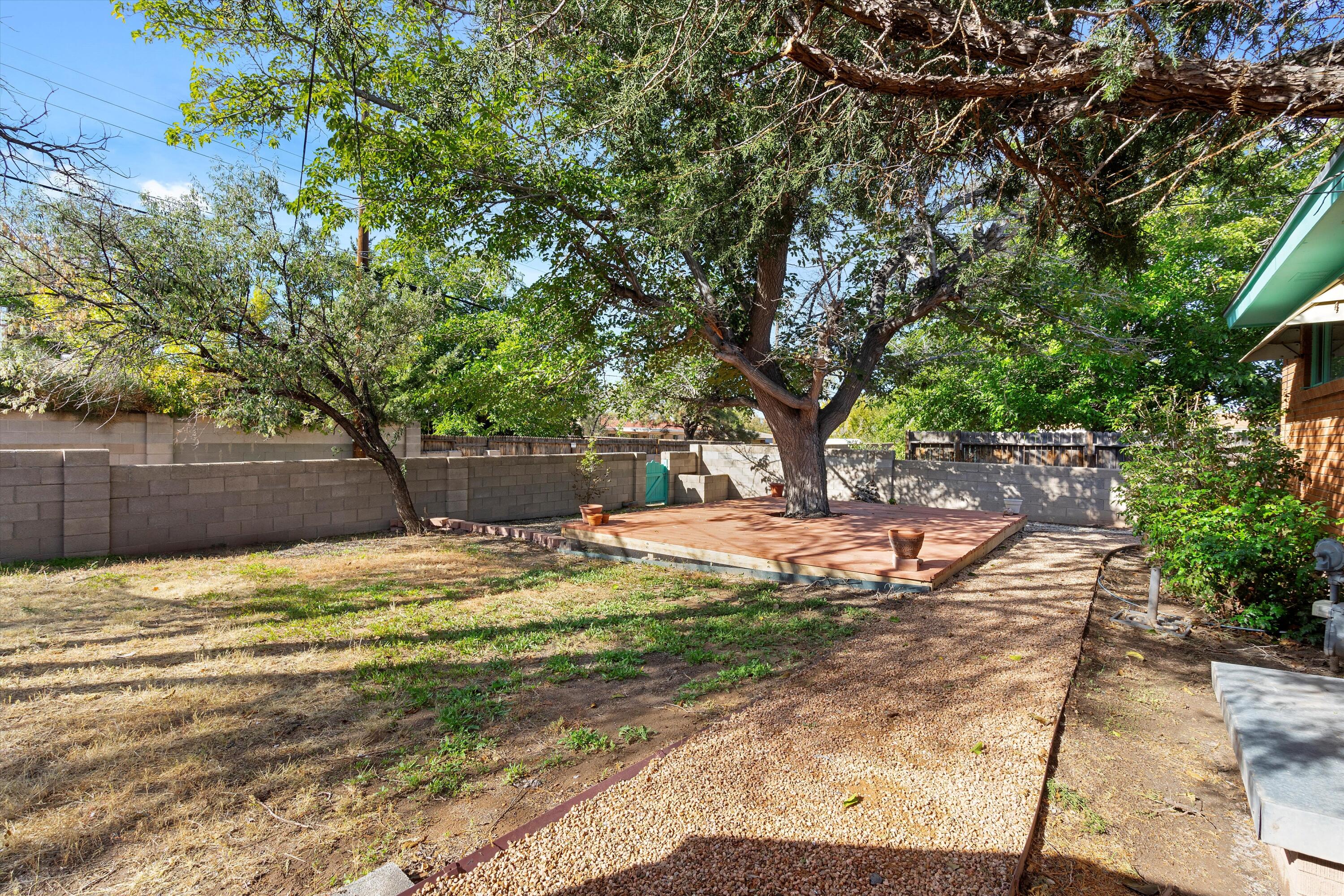 721 TRUMAN Street NE