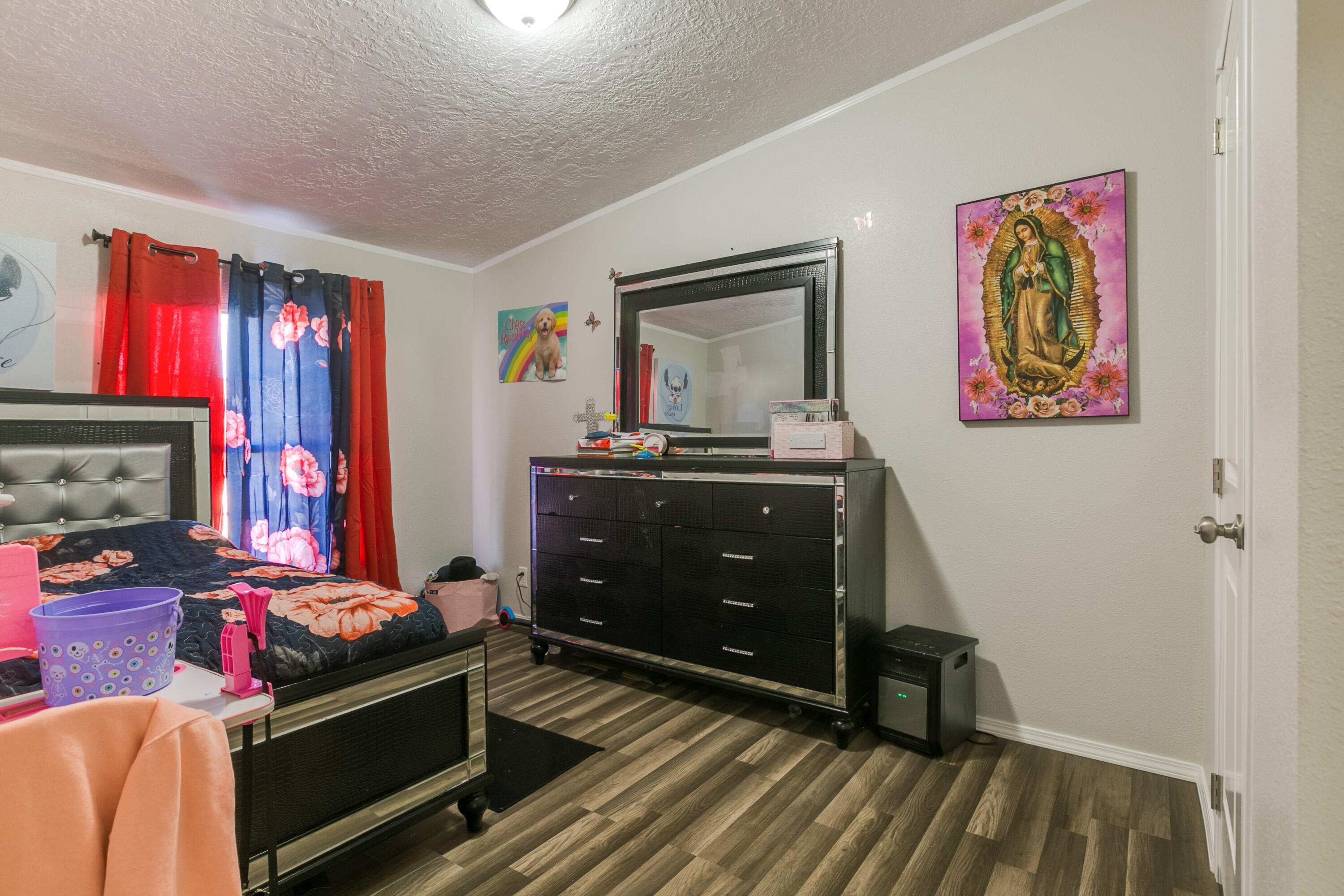 1606 E CALLE CELESTINO