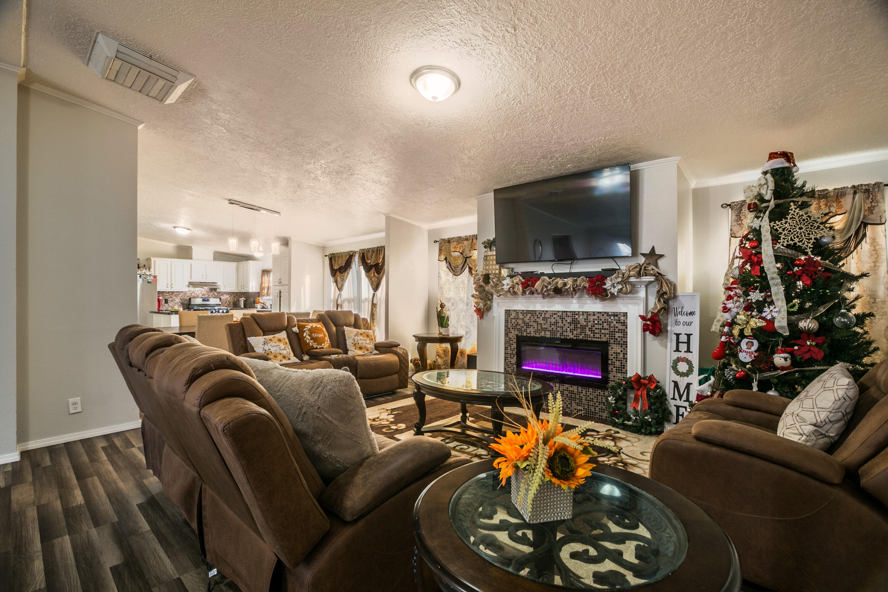 1606 E CALLE CELESTINO