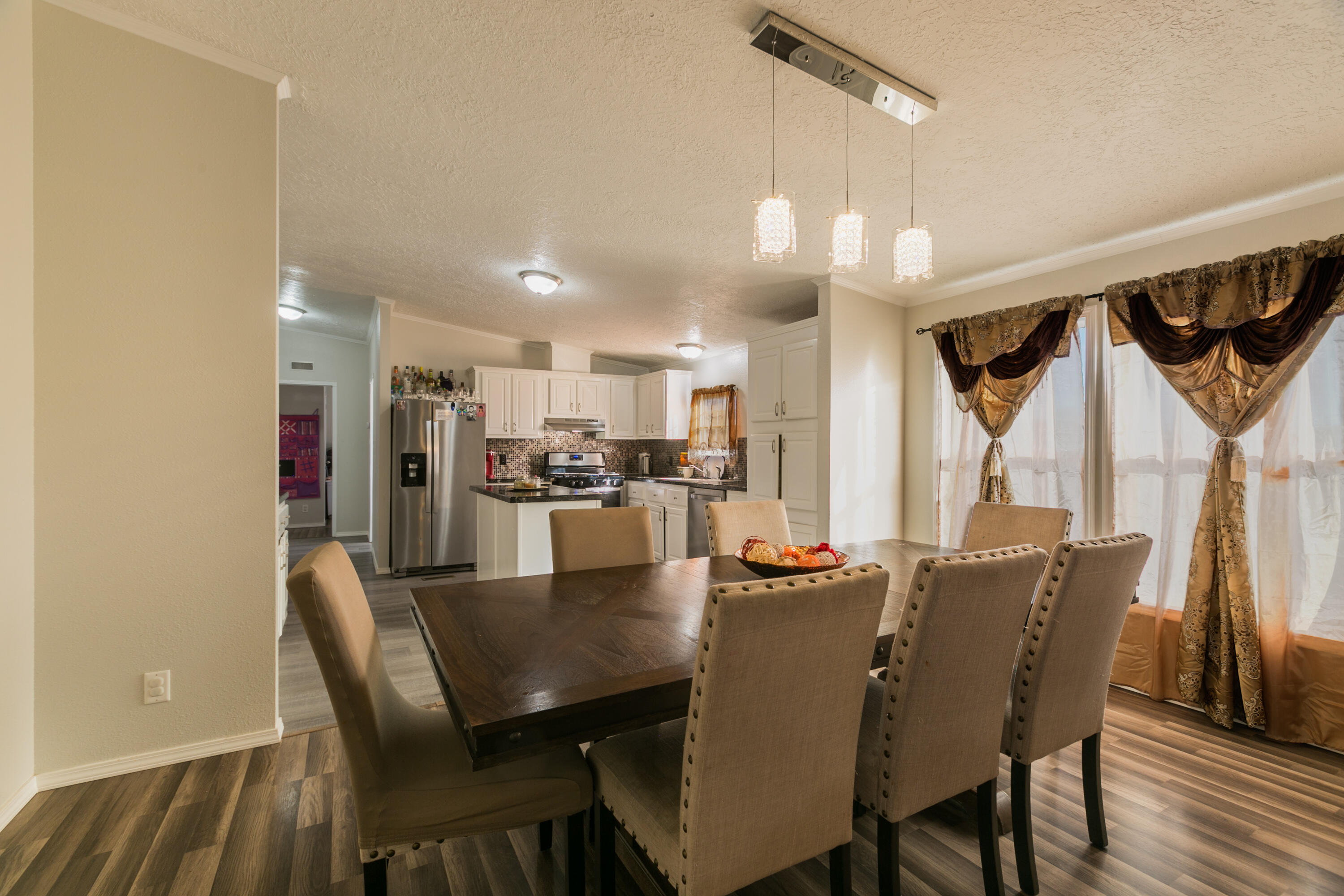 1606 E CALLE CELESTINO