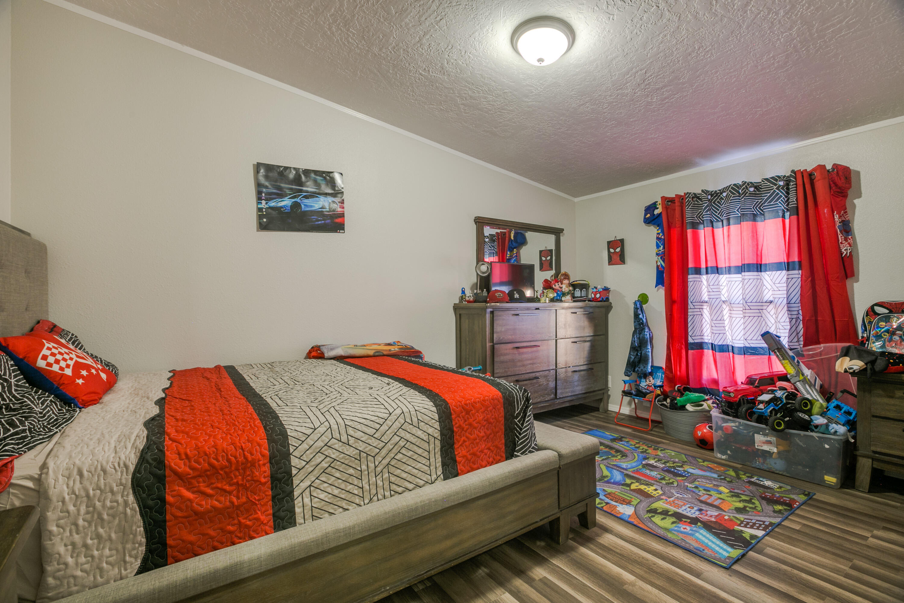 1606 E CALLE CELESTINO