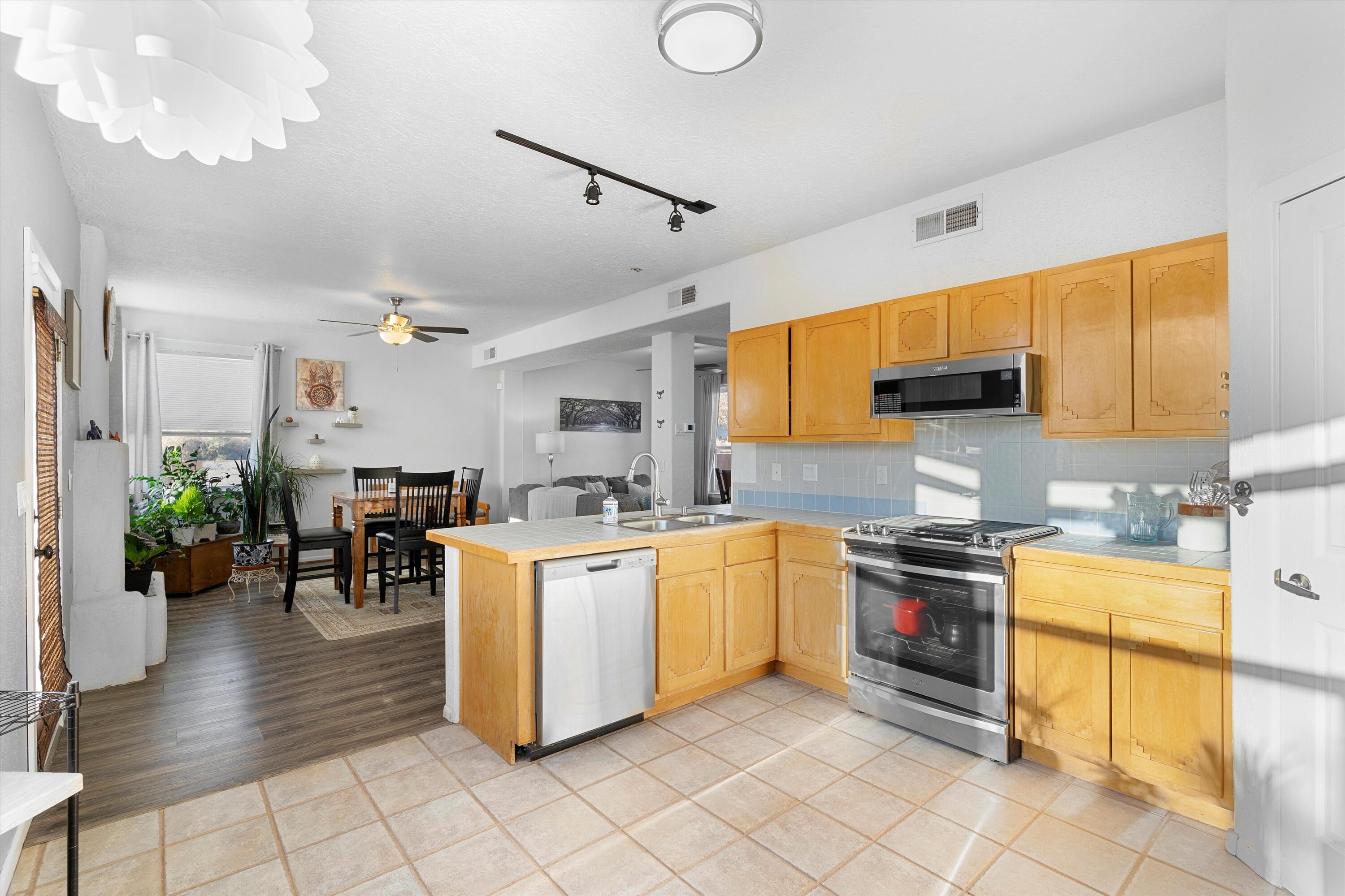 4120 BLUESTEM Court NW