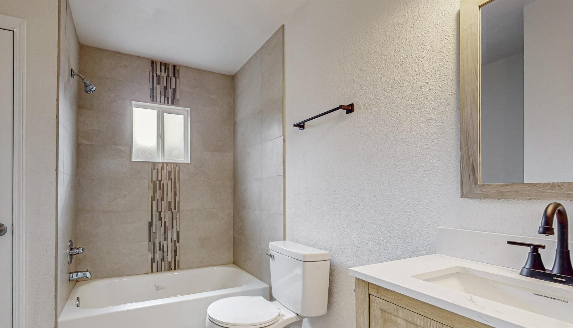 431 ALCAZAR Street NE