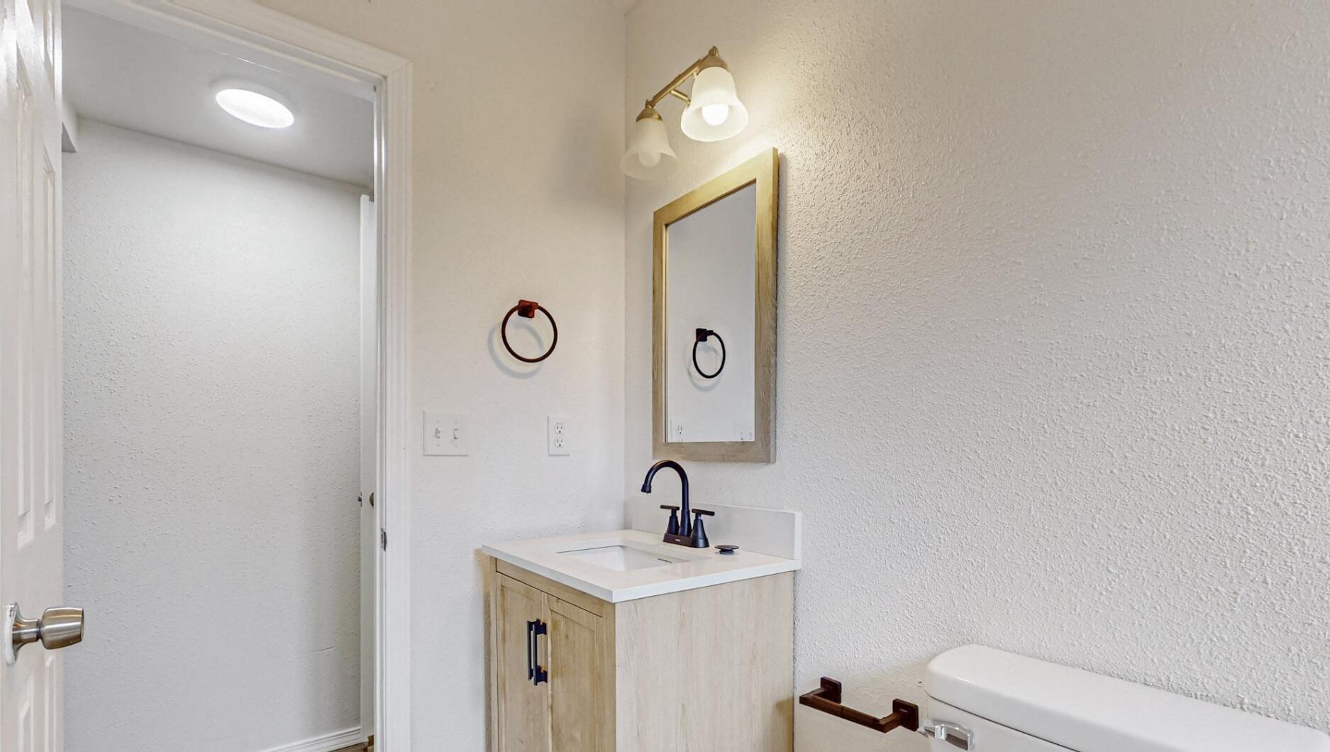 431 ALCAZAR Street NE