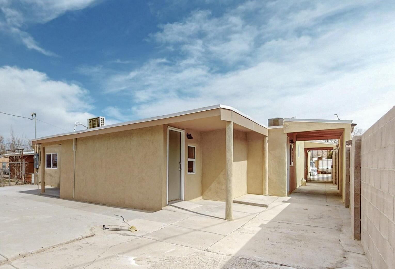 431 ALCAZAR Street NE