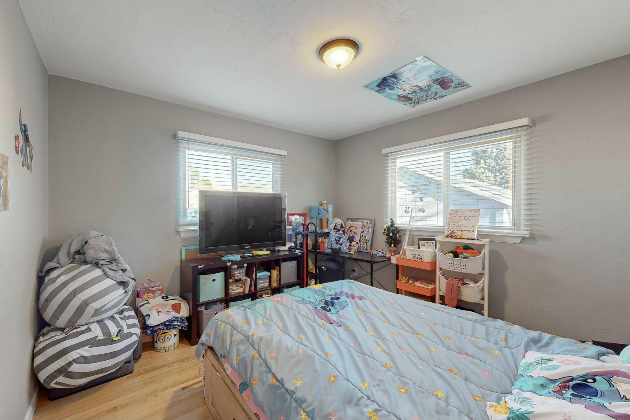 5015 Pershing Avenue SE