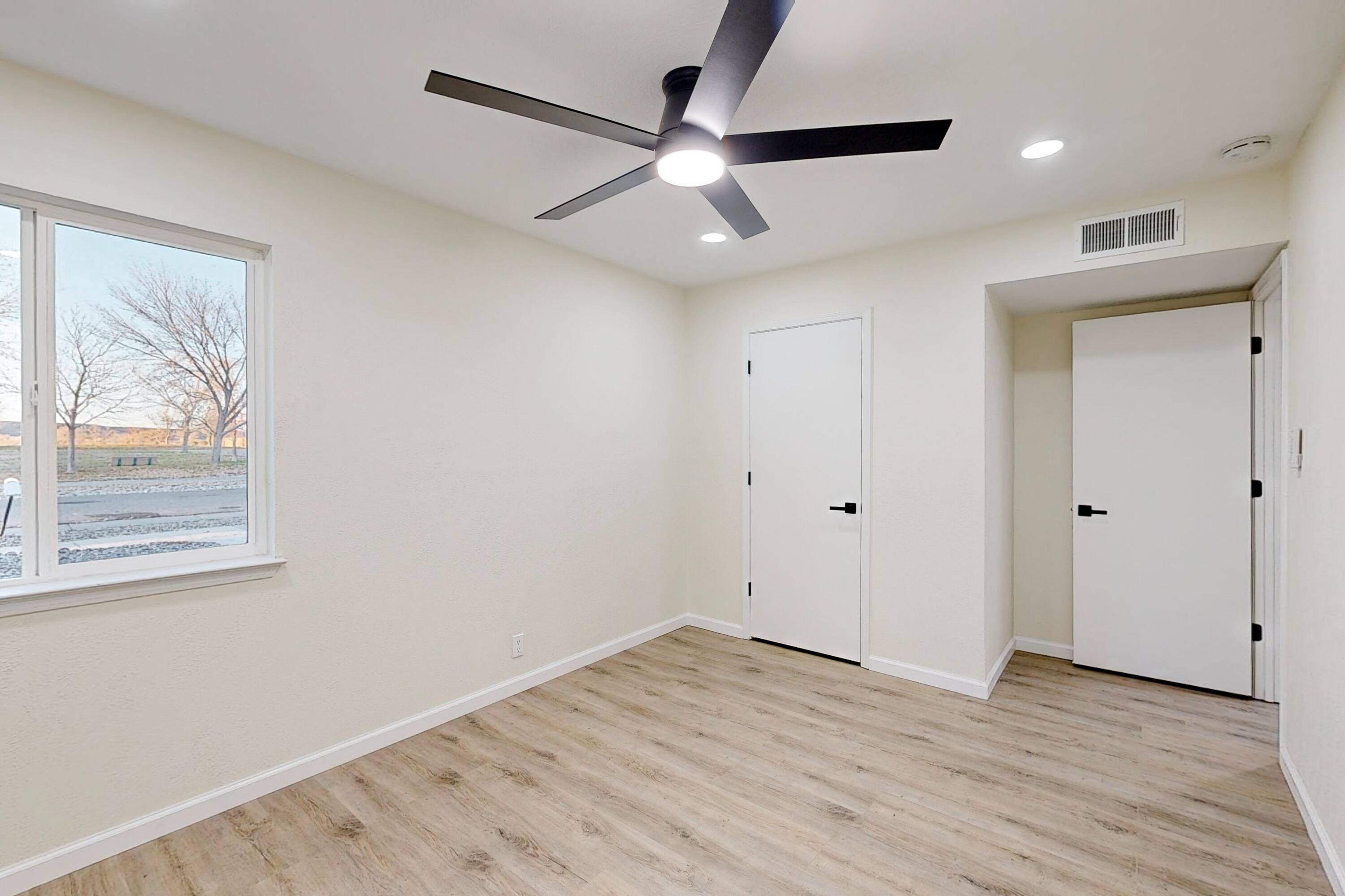 6020 PASTORCITO Drive NW