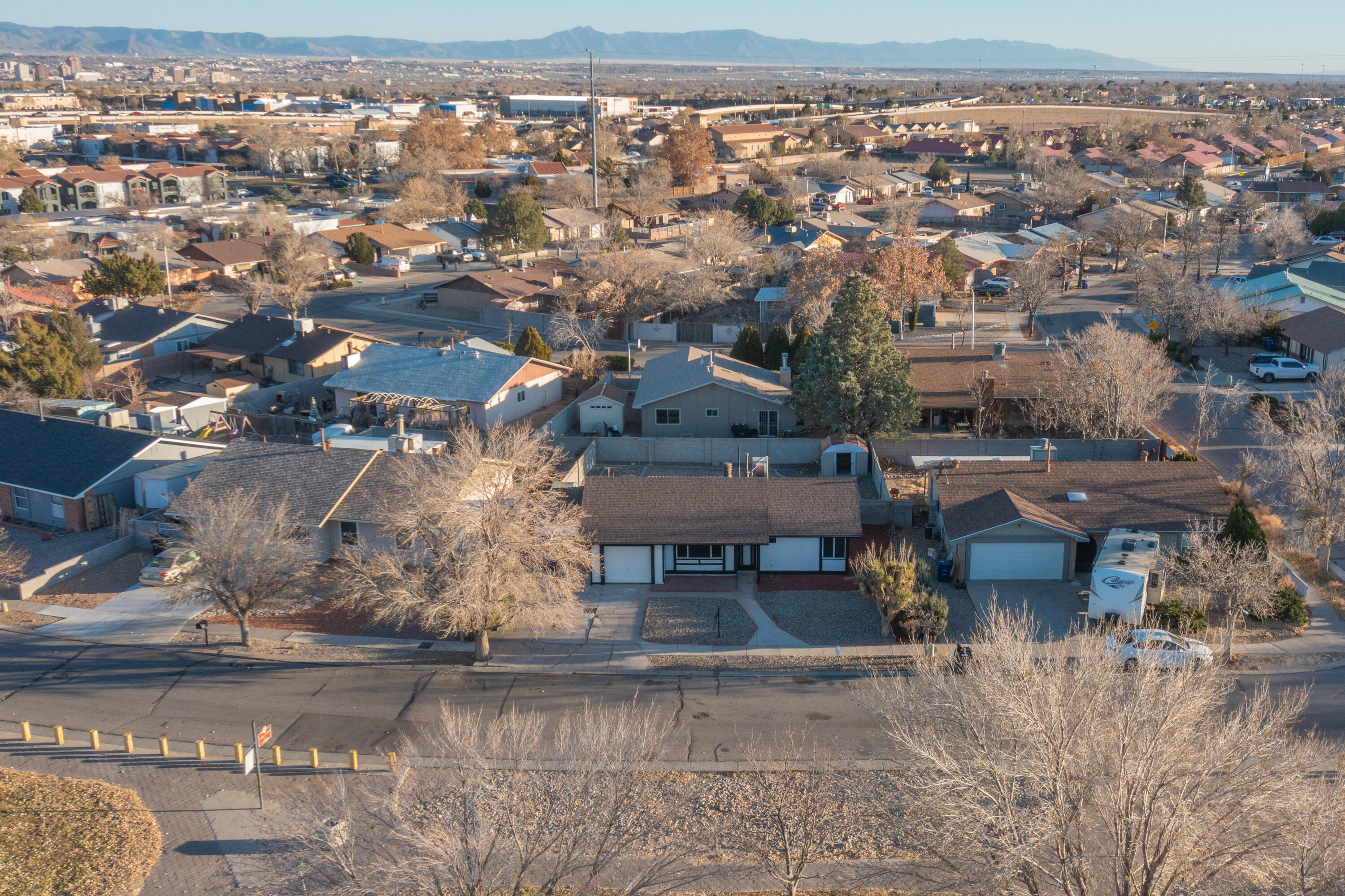 6020 PASTORCITO Drive NW