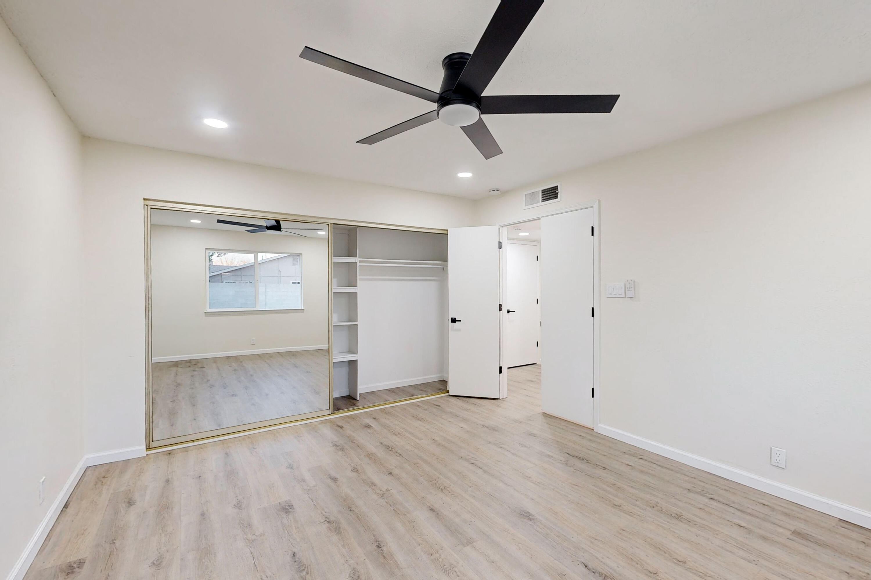 6020 PASTORCITO Drive NW